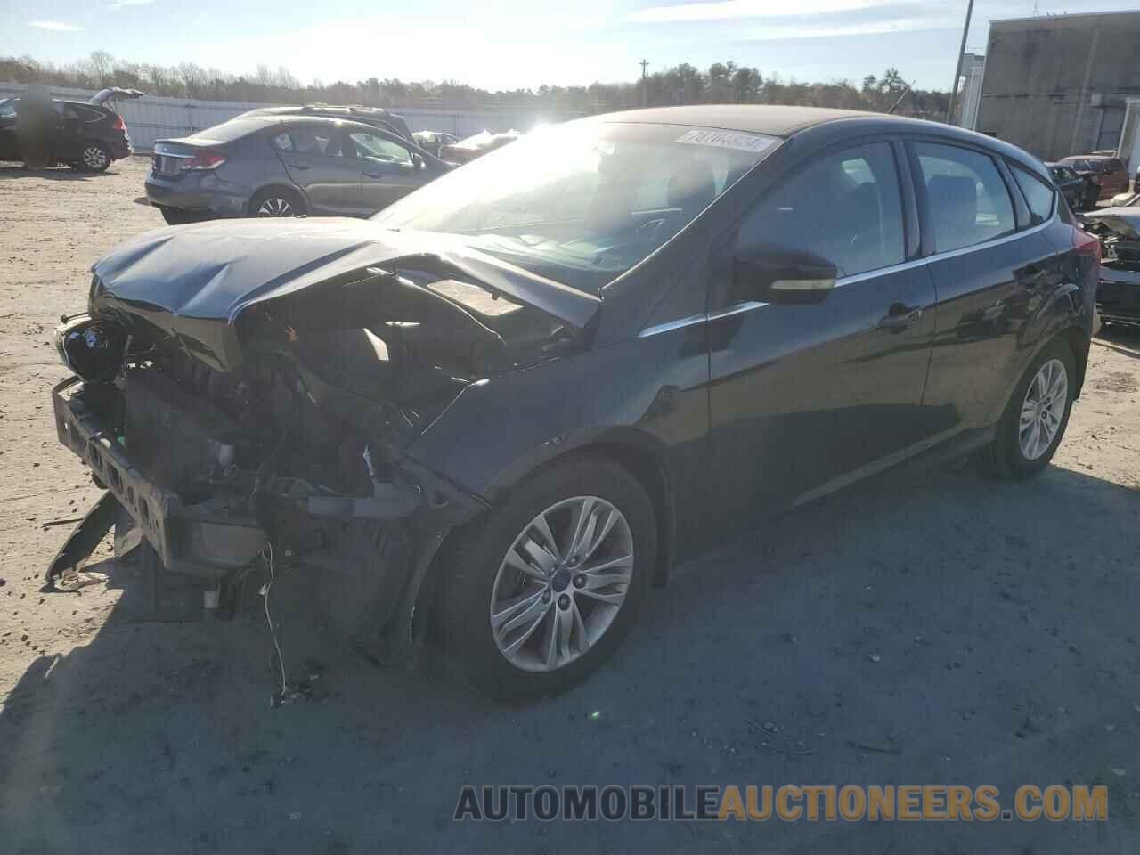 1FAHP3M21CL111385 FORD FOCUS 2012