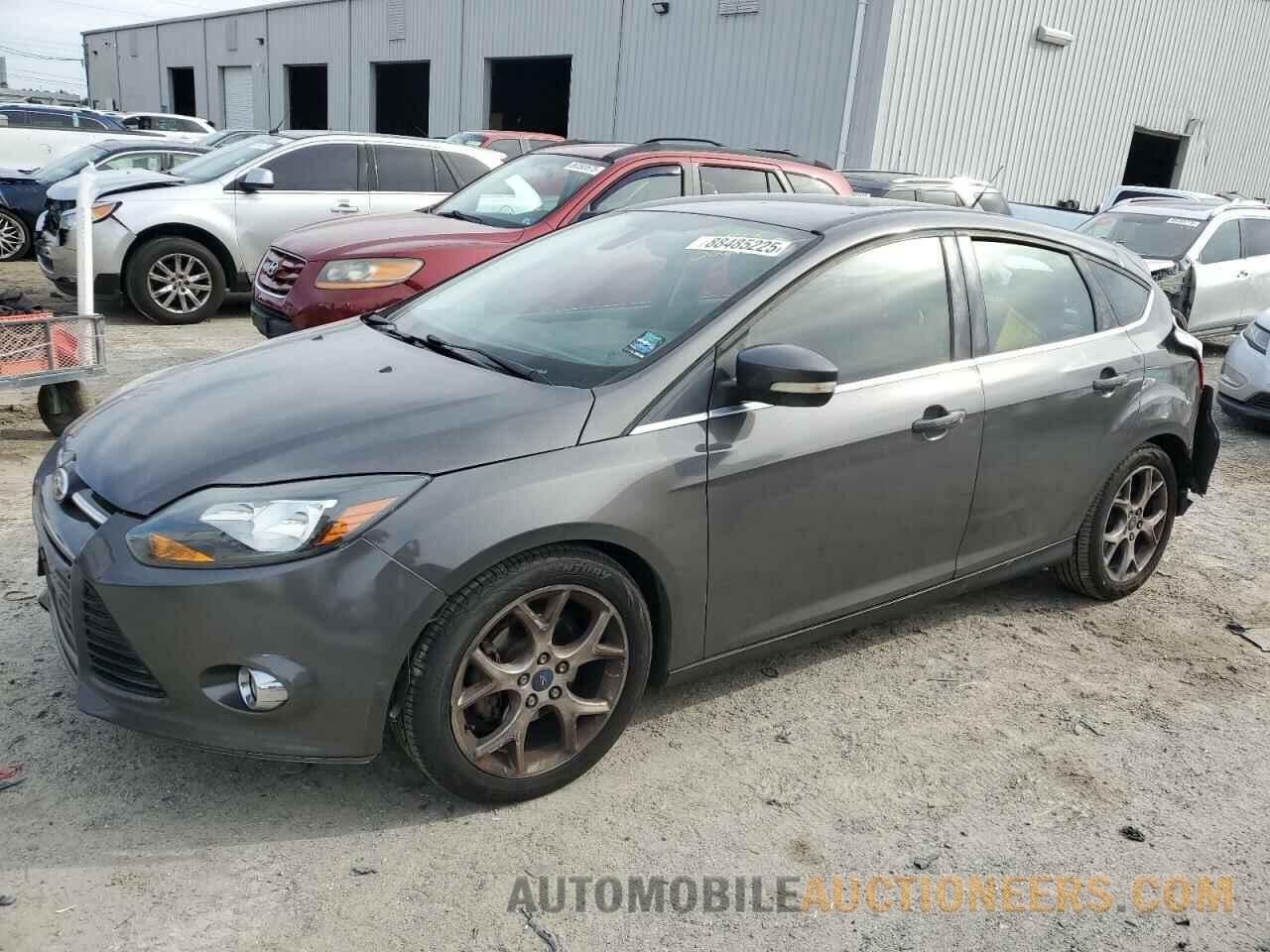 1FAHP3M22CL384965 FORD FOCUS 2012