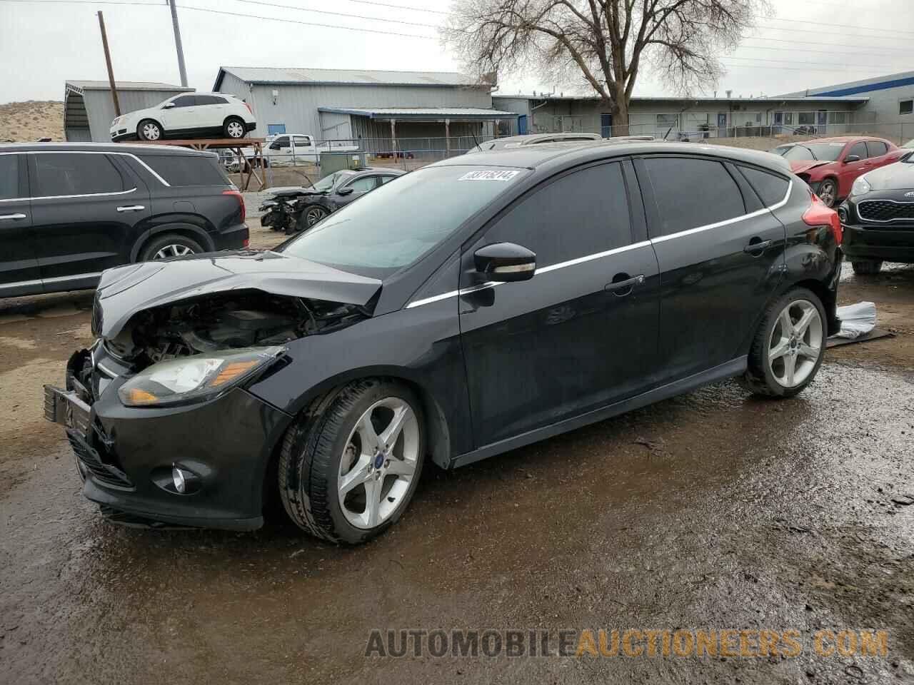 1FAHP3N22CL366609 FORD FOCUS 2012