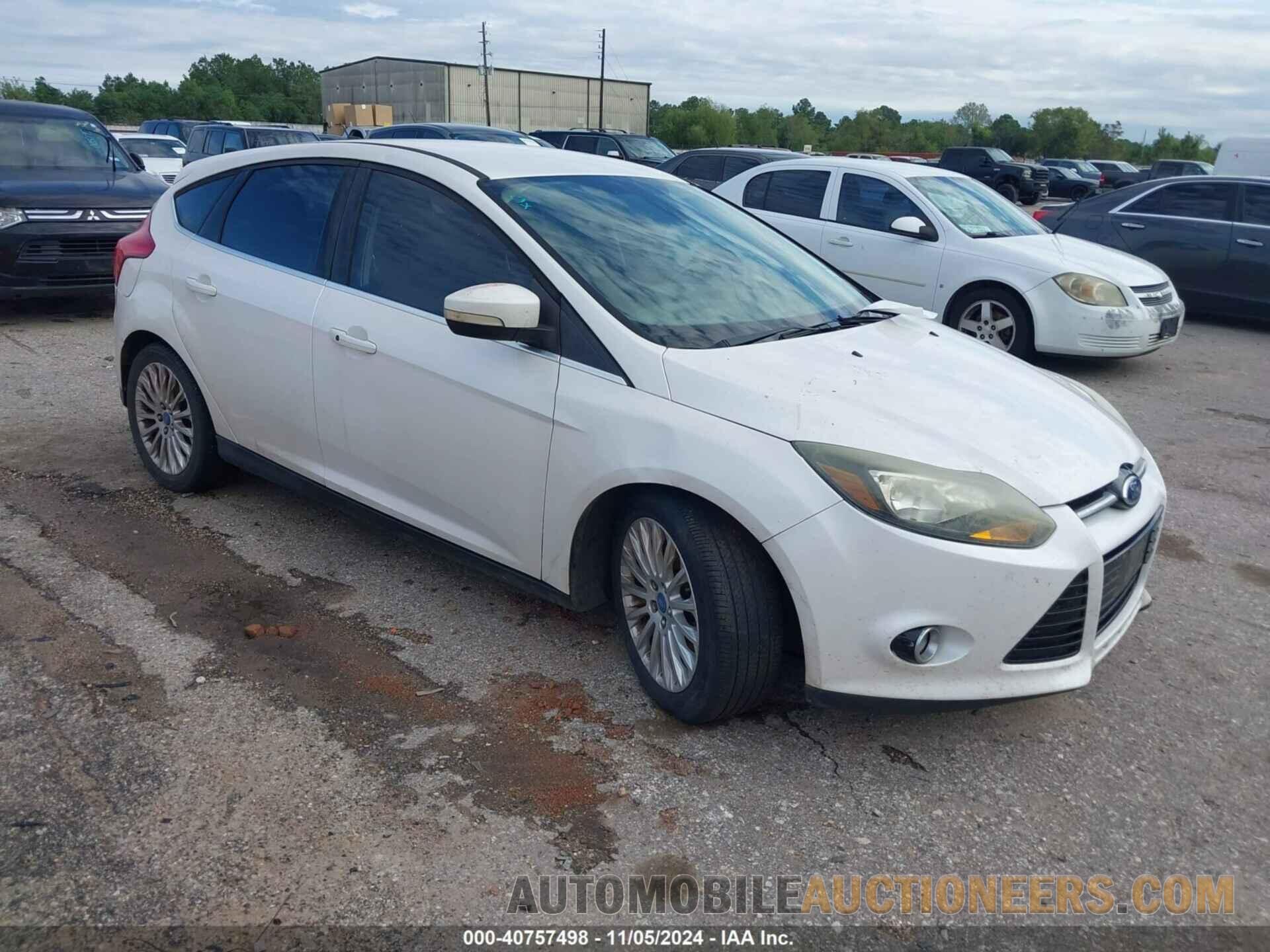 1FAHP3N26CL289792 FORD FOCUS 2012