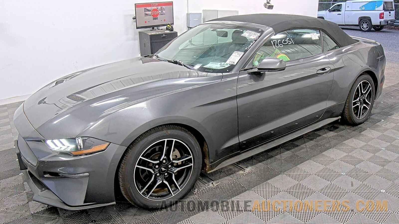 1FATP8UH5K5126051 Ford Mustang 2019