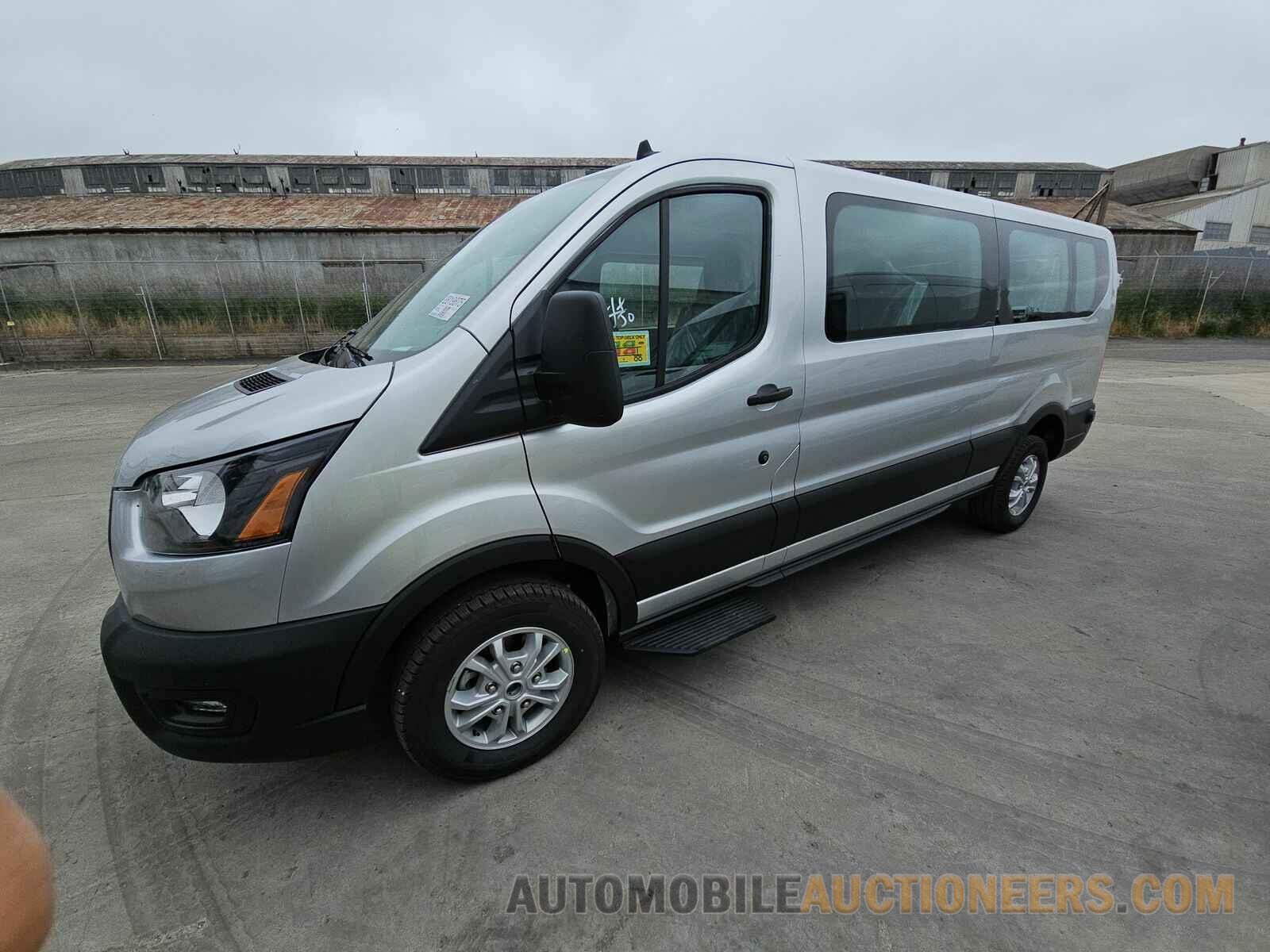 1FBAX2YGXRKA76697 Ford Transit Passenger Wagon 2024