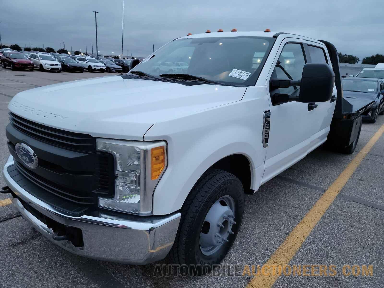 1FD8W3G69HEE29306 Ford Super Duty F-350 DRW 2017