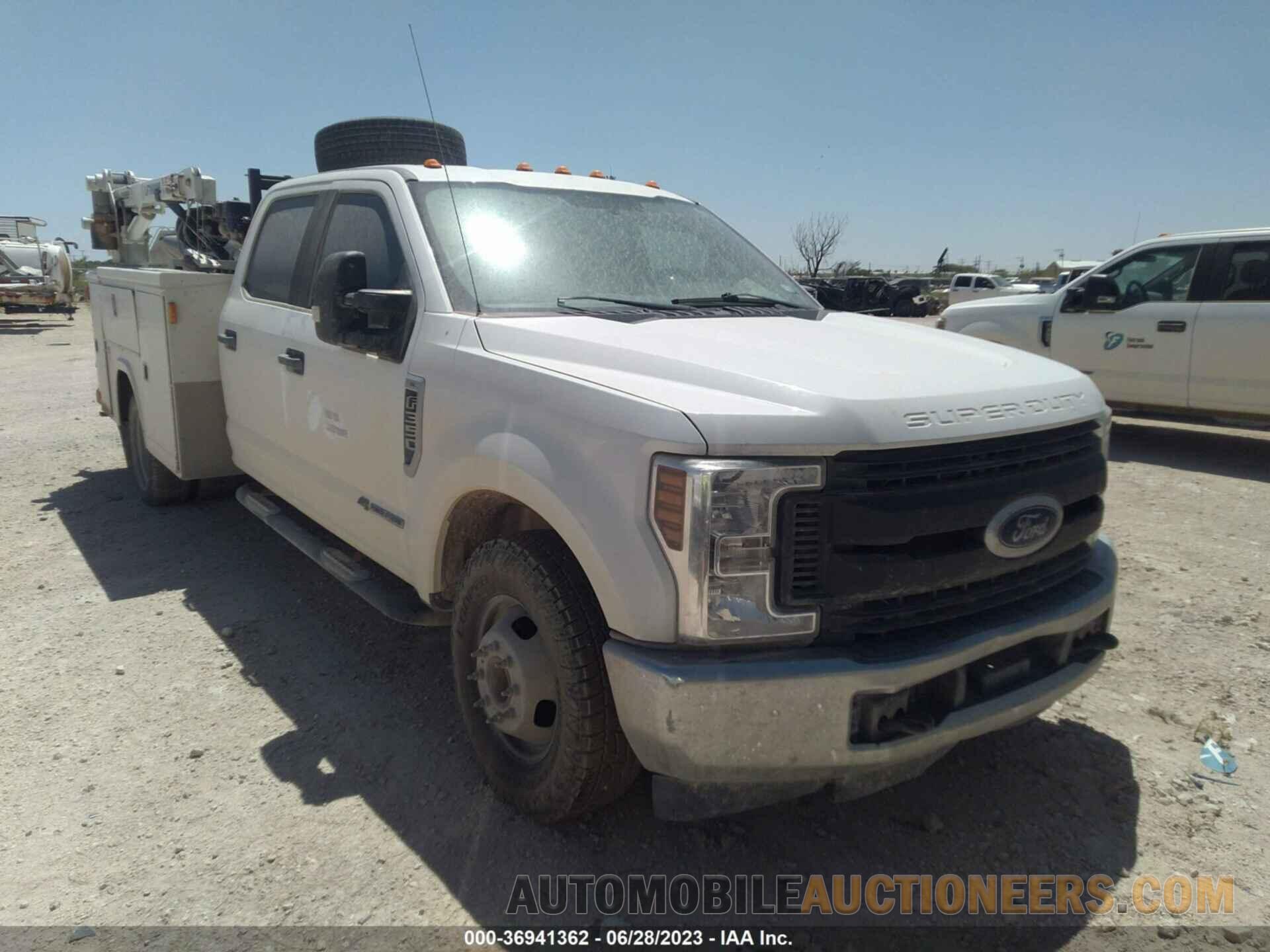 1FD8W3GT1JEB95979 FORD SUPER DUTY F-350 DRW 2018