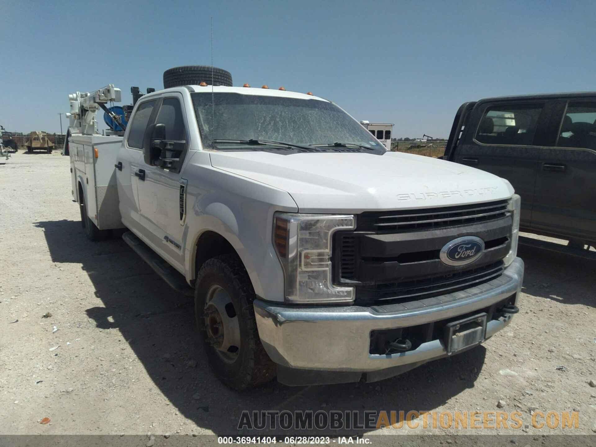 1FD8W3GT5JEB95998 FORD SUPER DUTY F-350 DRW 2018