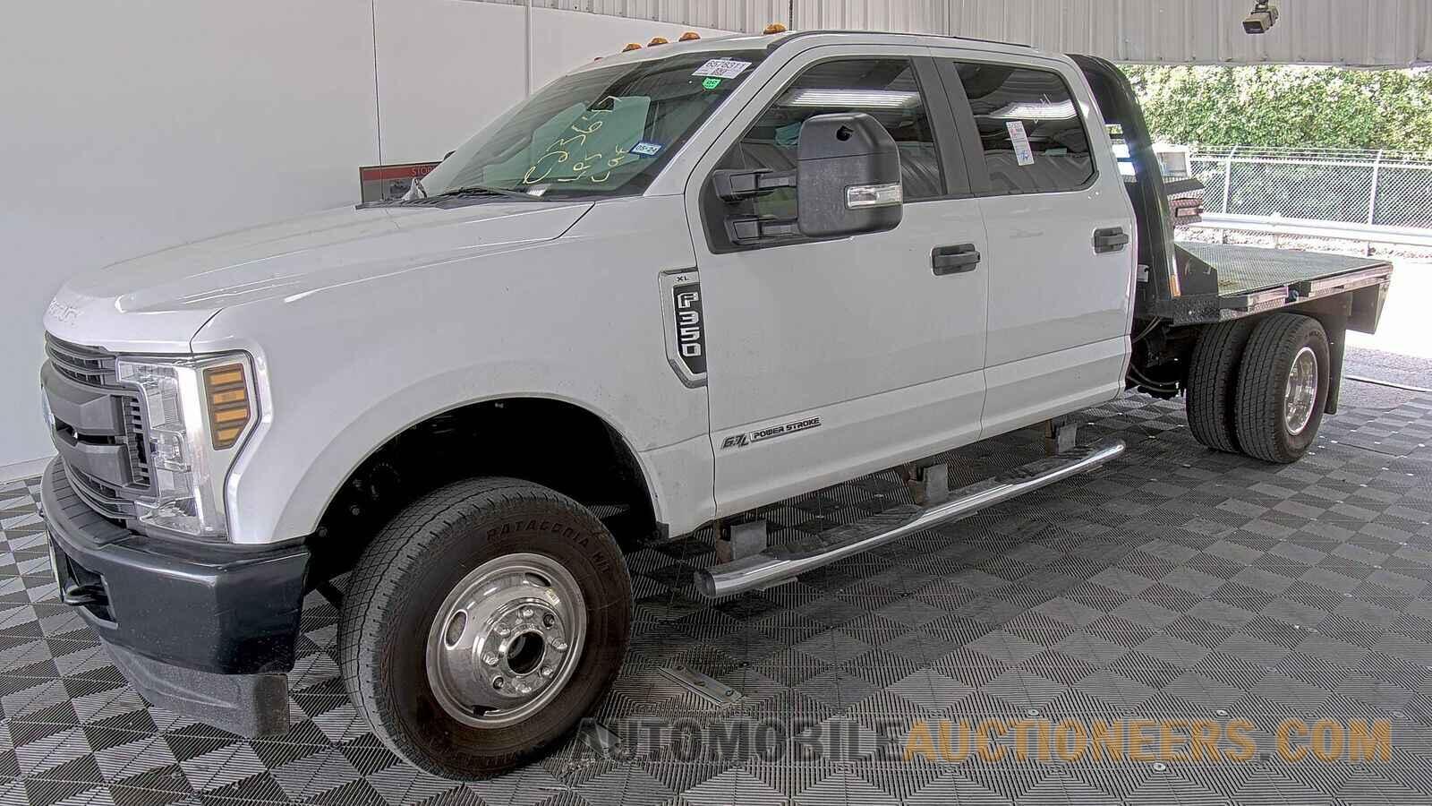 1FD8W3HT0KEE23647 Ford Super Duty F-350 DRW 2019