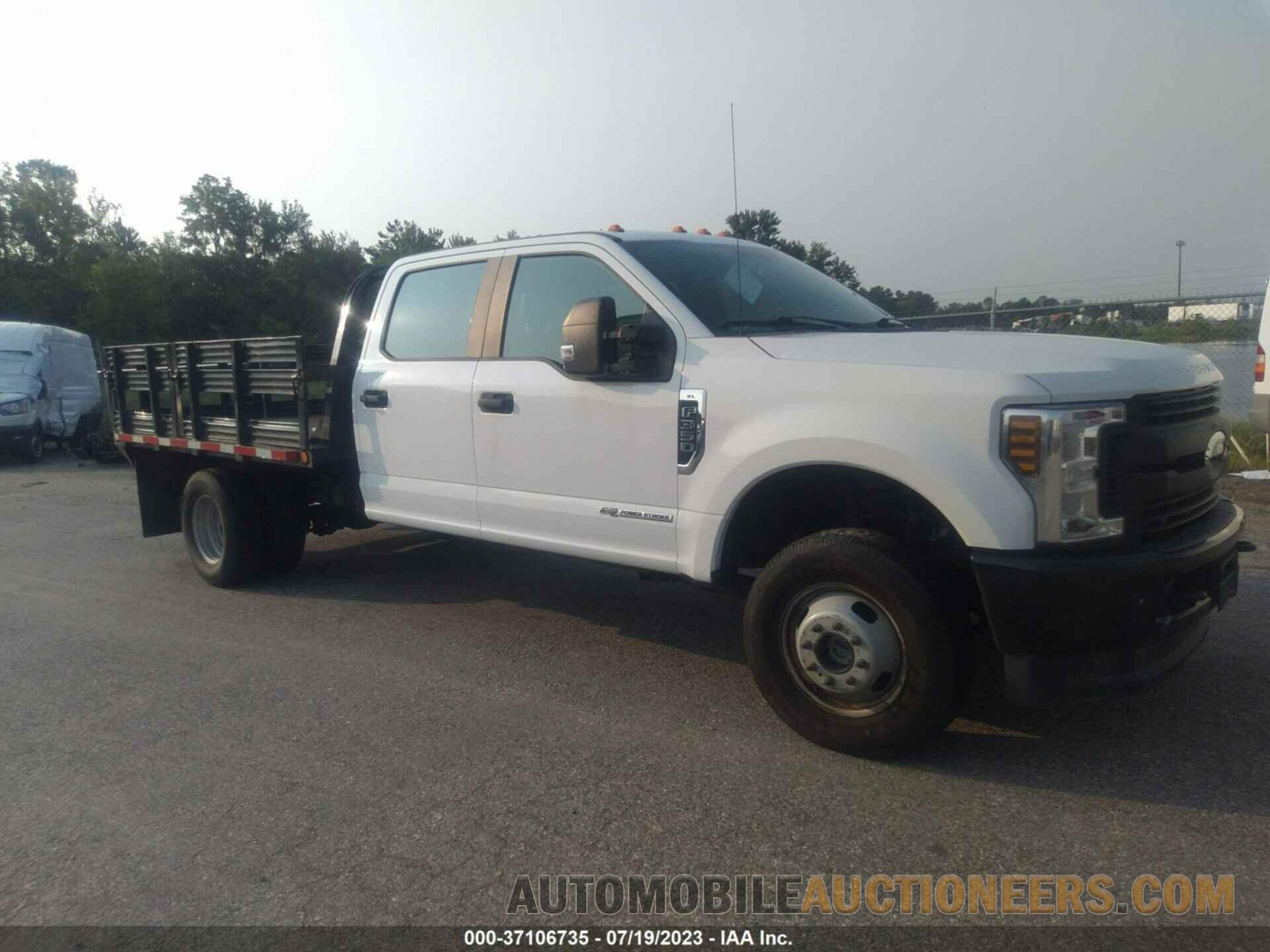 1FD8W3HT0KEF50978 FORD SUPER DUTY F-350 DRW 2019