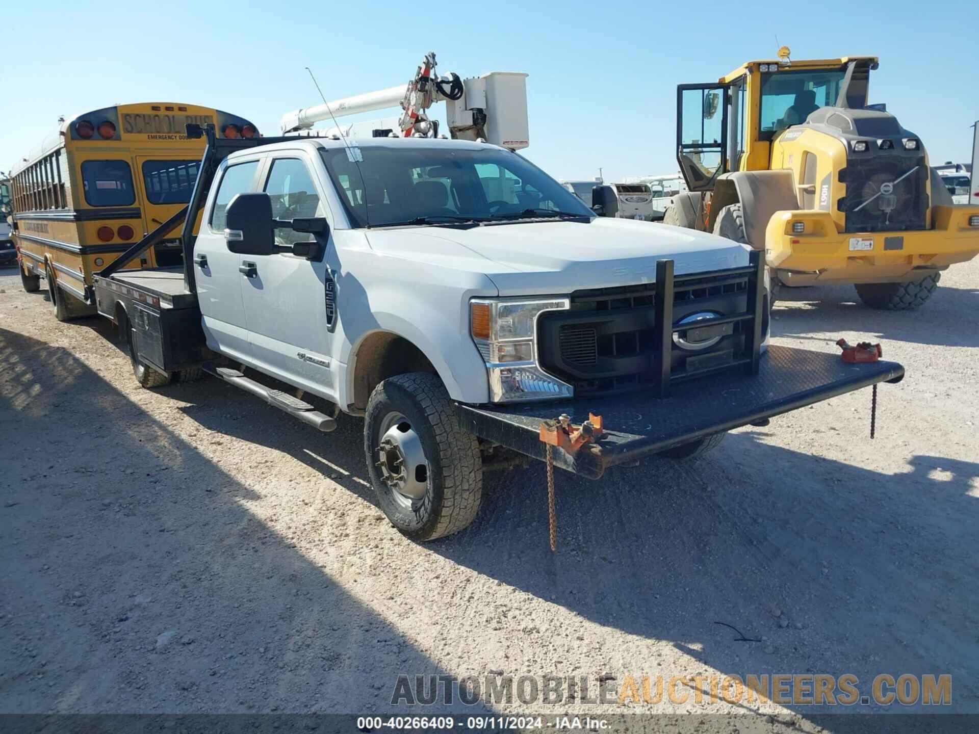 1FD8W3HT2LEC31972 FORD F-350 CHASSIS 2020