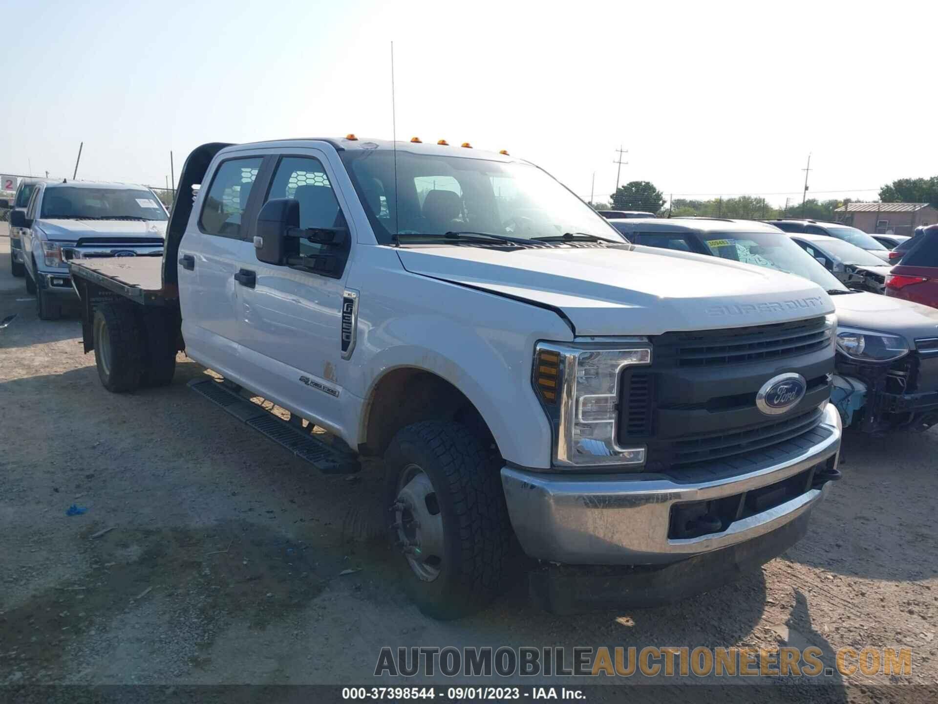 1FD8W3HT3JED03761 FORD SUPER DUTY F-350 DRW 2018