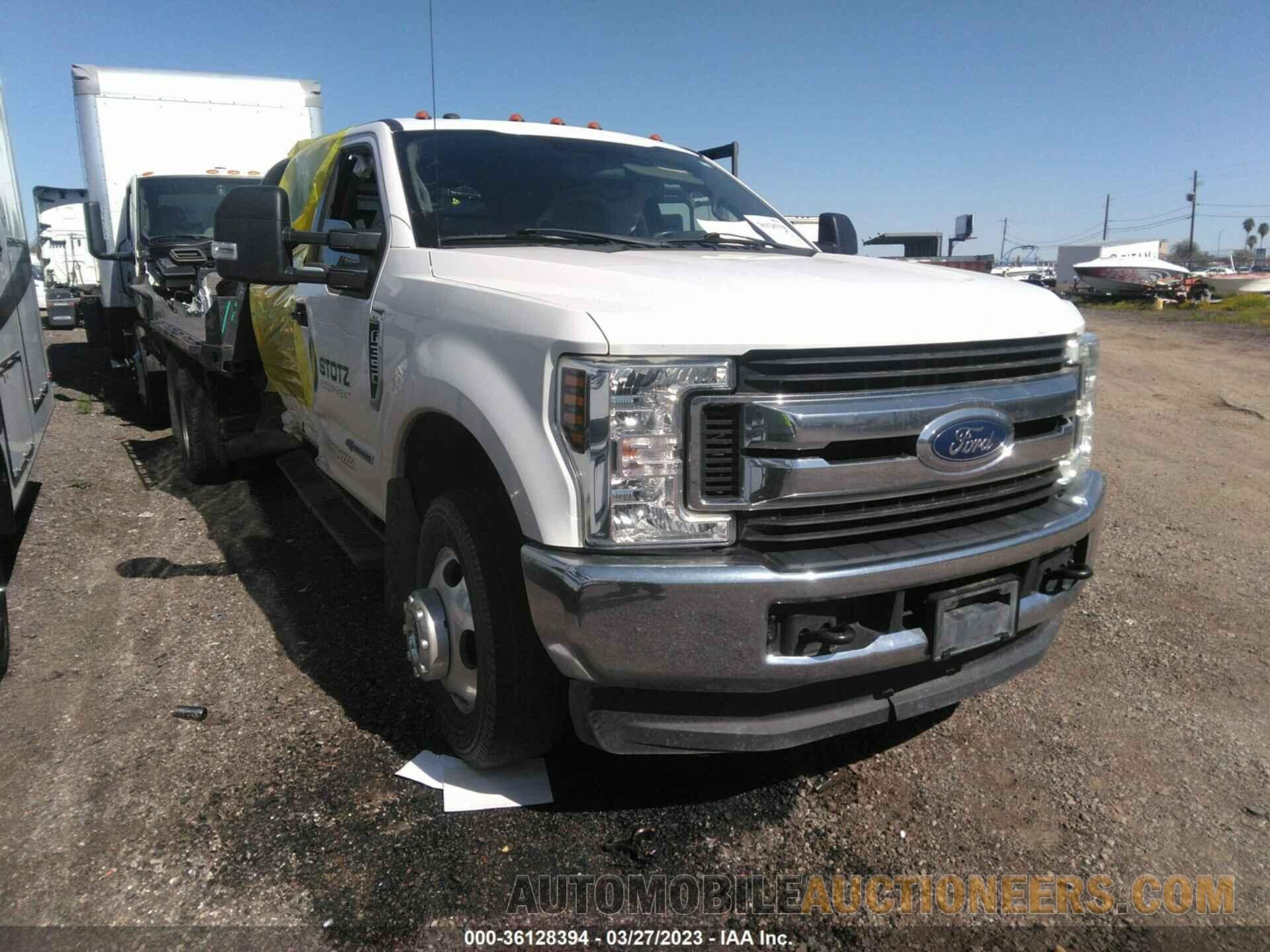 1FD8W3HT6JEB04607 FORD SUPER DUTY F-350 DRW 2018