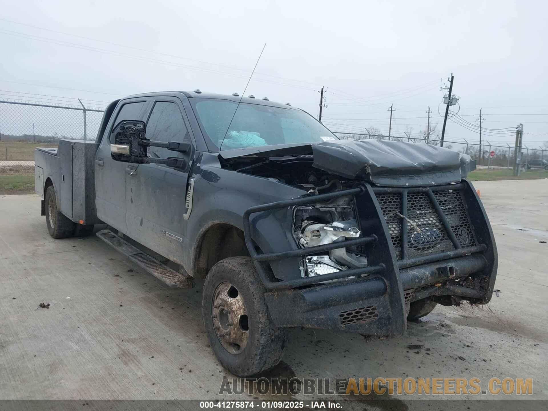 1FD8W3HT7MEC12724 FORD F-350 CHASSIS 2021