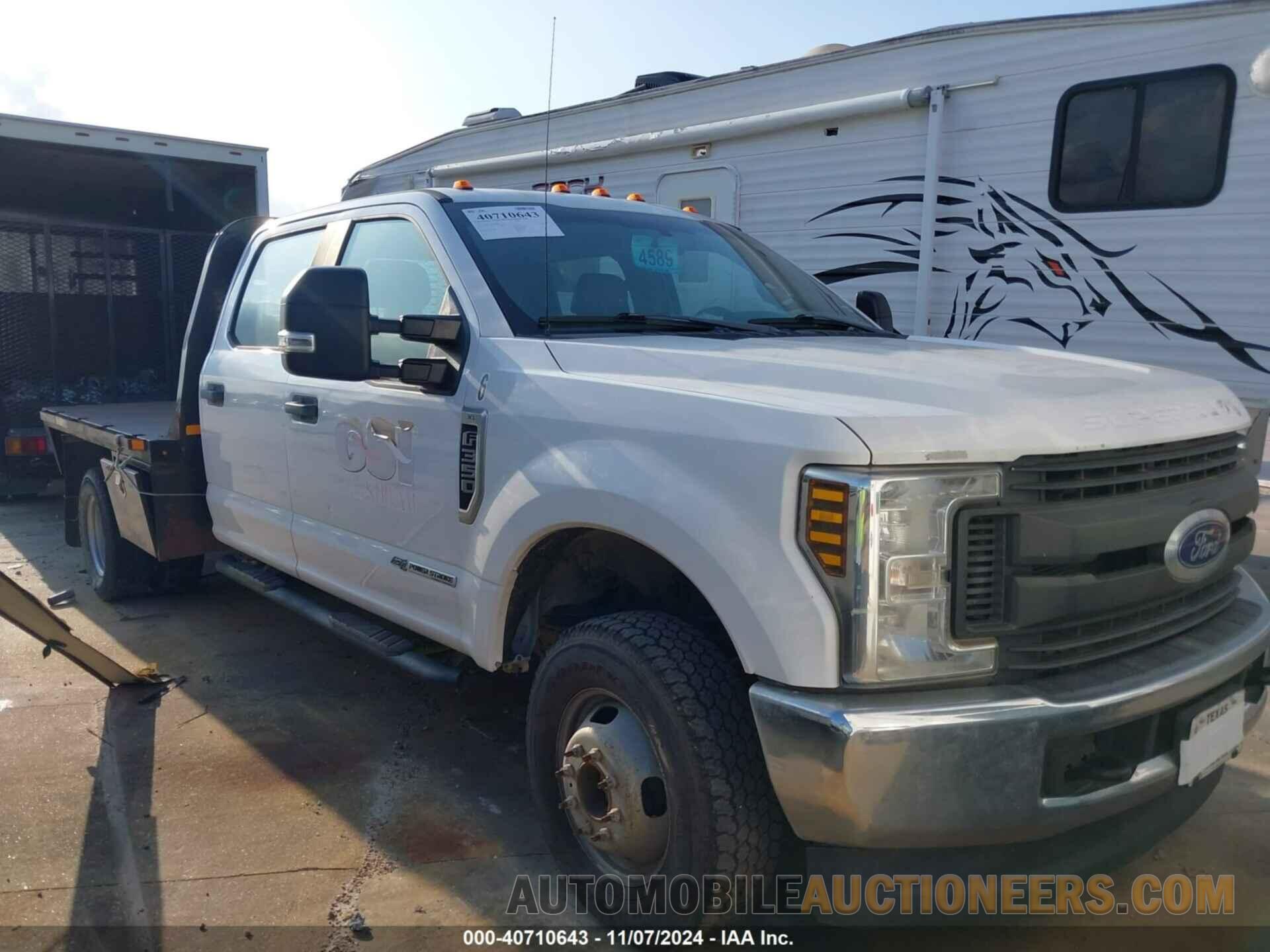 1FD8W3HT8JEB98991 FORD F-350 CHASSIS 2018