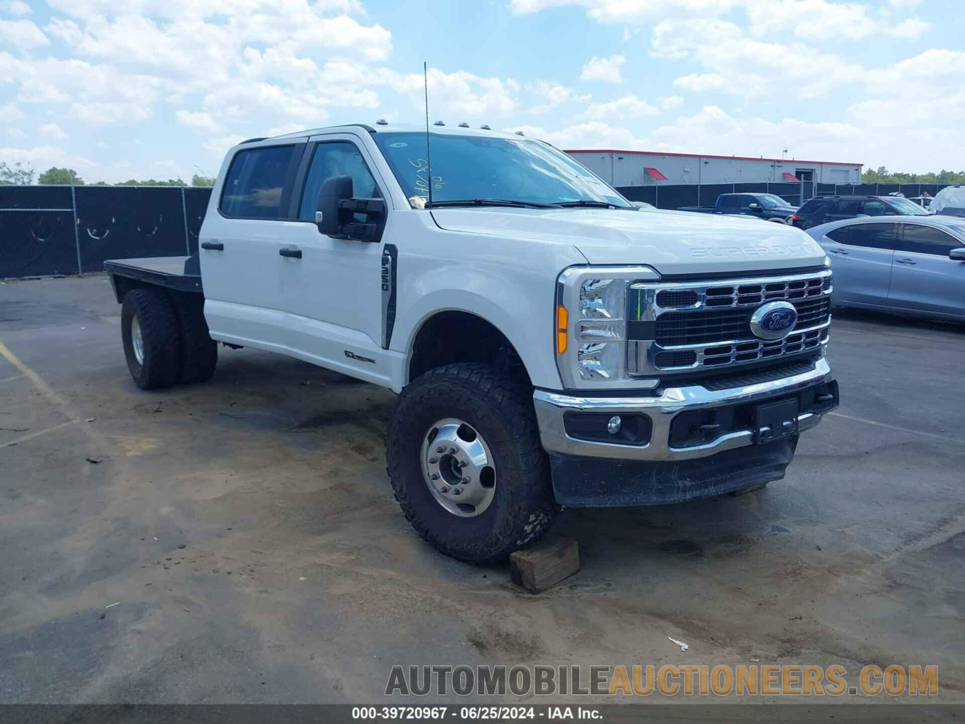 1FD8W3HTXPEC36696 FORD F-350 CHASSIS 2023