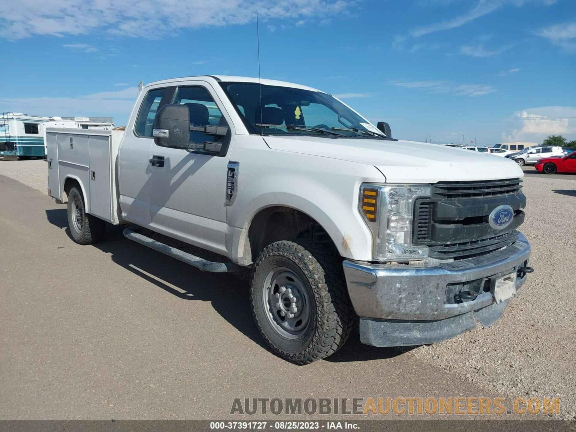 1FD8X3B60KEE67907 FORD SUPER DUTY F-350 SRW 2019