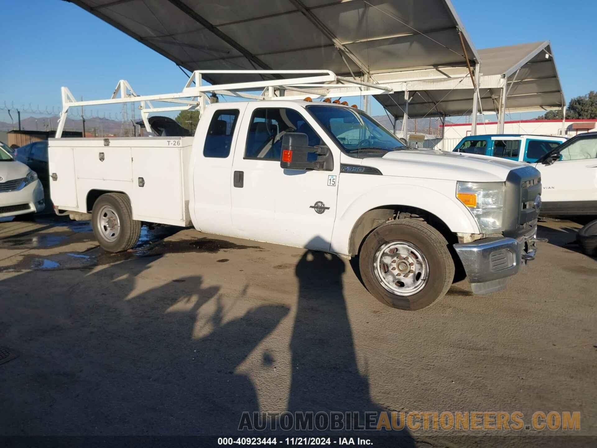 1FD8X3ET6FED00278 FORD F-350 CHASSIS 2015