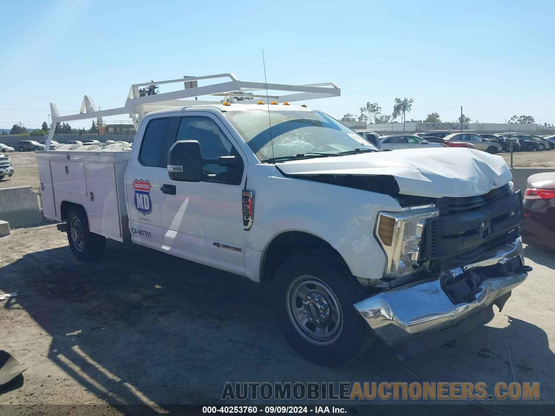 1FD8X3ET9KEF25630 FORD F-350 CHASSIS 2019