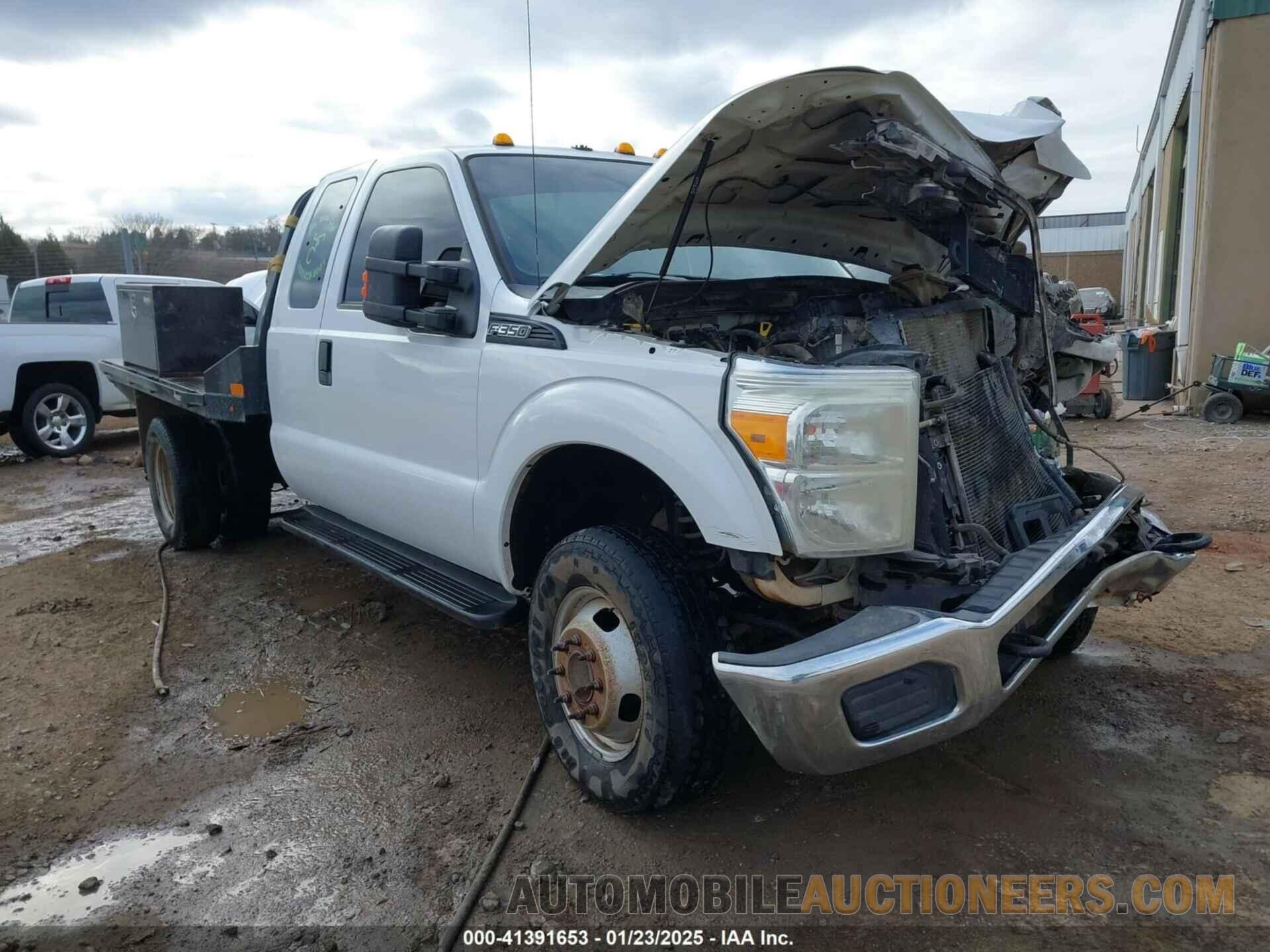 1FD8X3H60FEB32823 FORD F-350 CHASSIS 2015