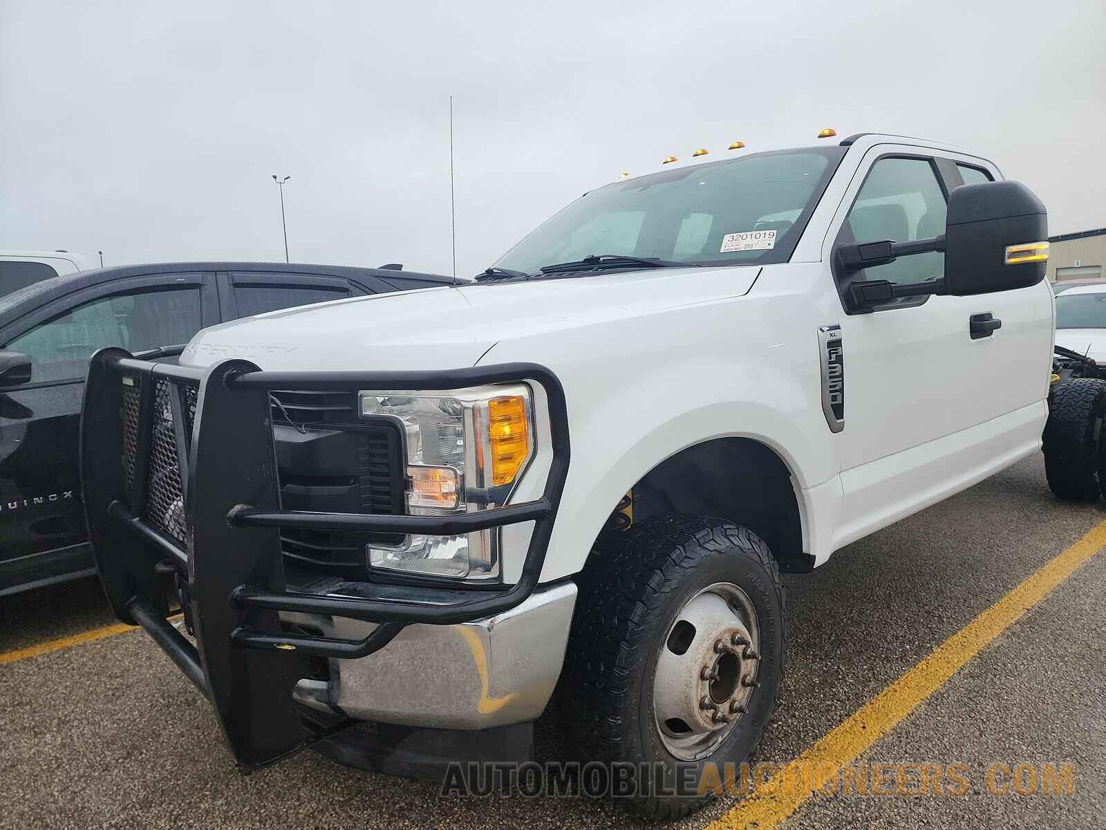 1FD8X3H61HEE87521 Ford Super Duty 2017