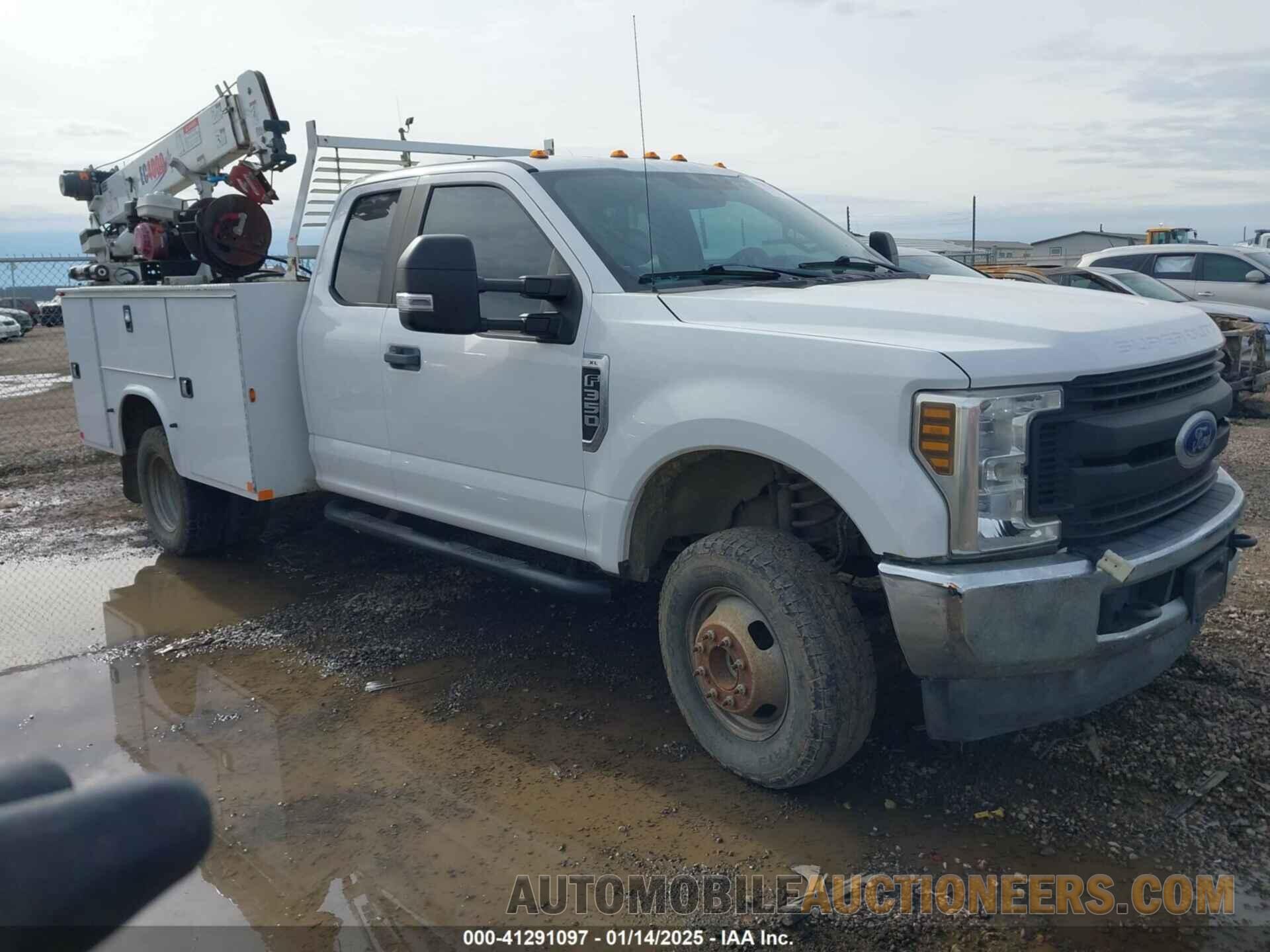 1FD8X3H62KED03503 FORD F-350 CHASSIS 2019