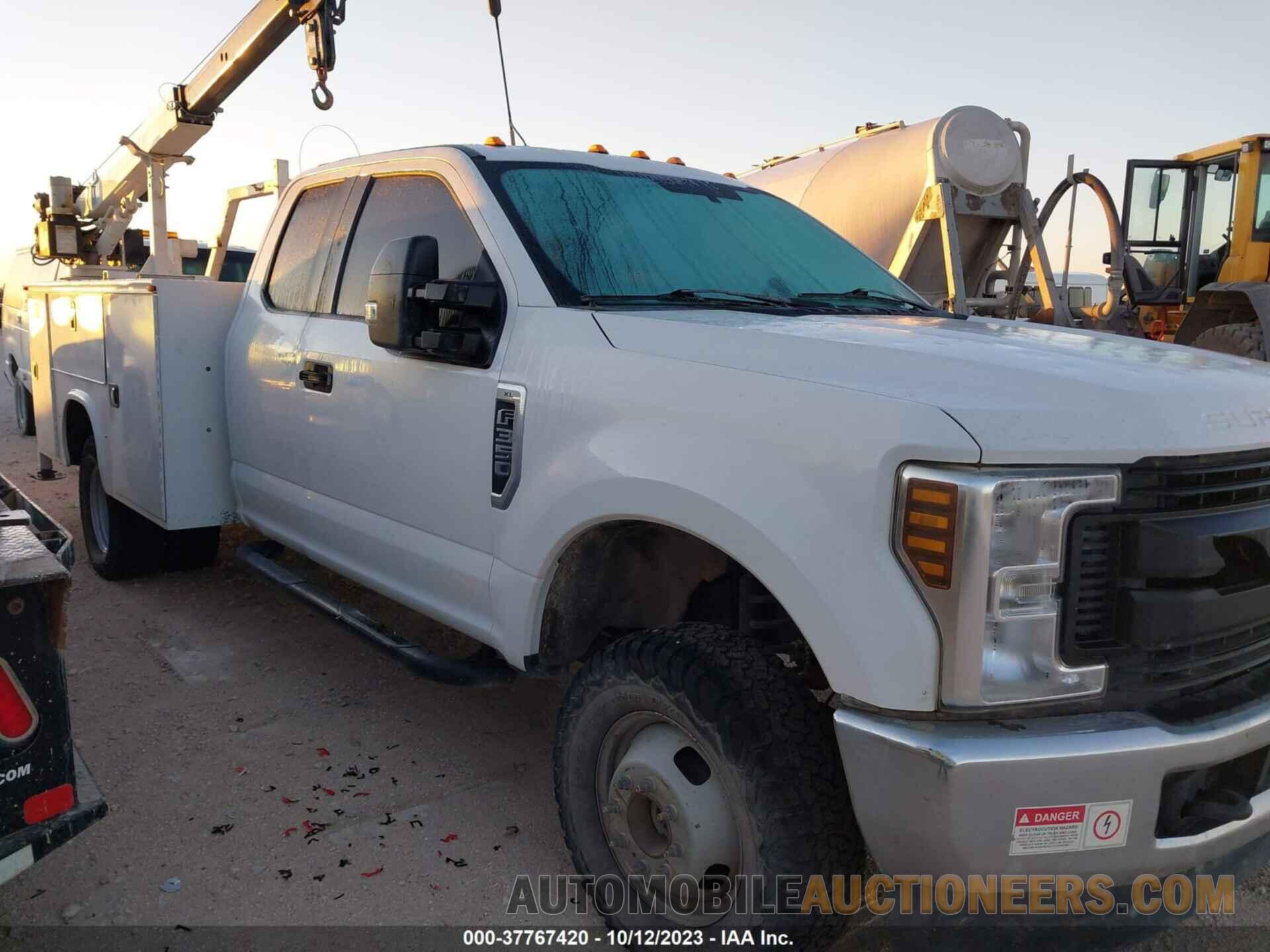 1FD8X3H65KEC83103 FORD F350 2019