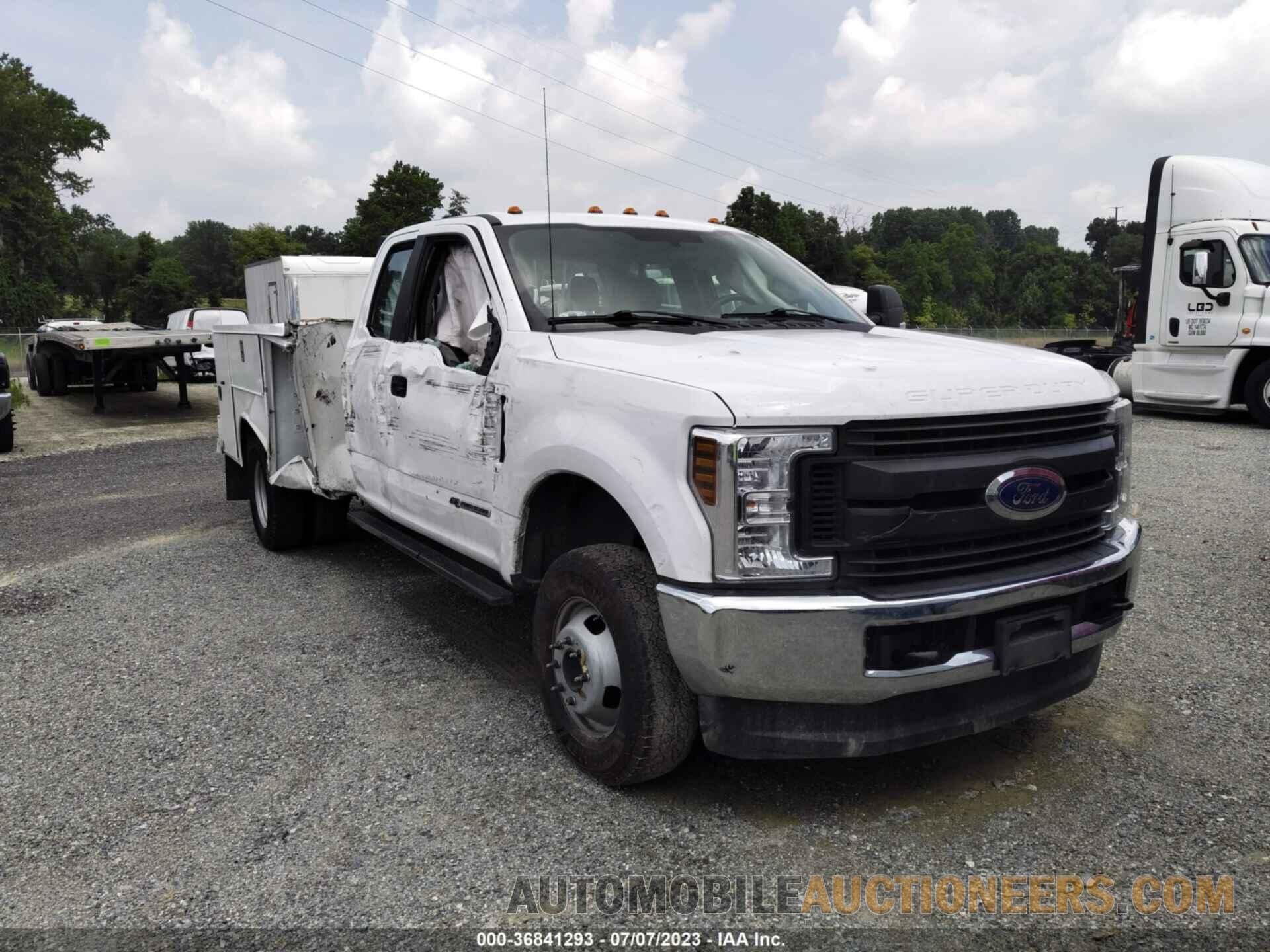 1FD8X3HT4KEE81080 FORD SUPER DUTY F-350 DRW 2019