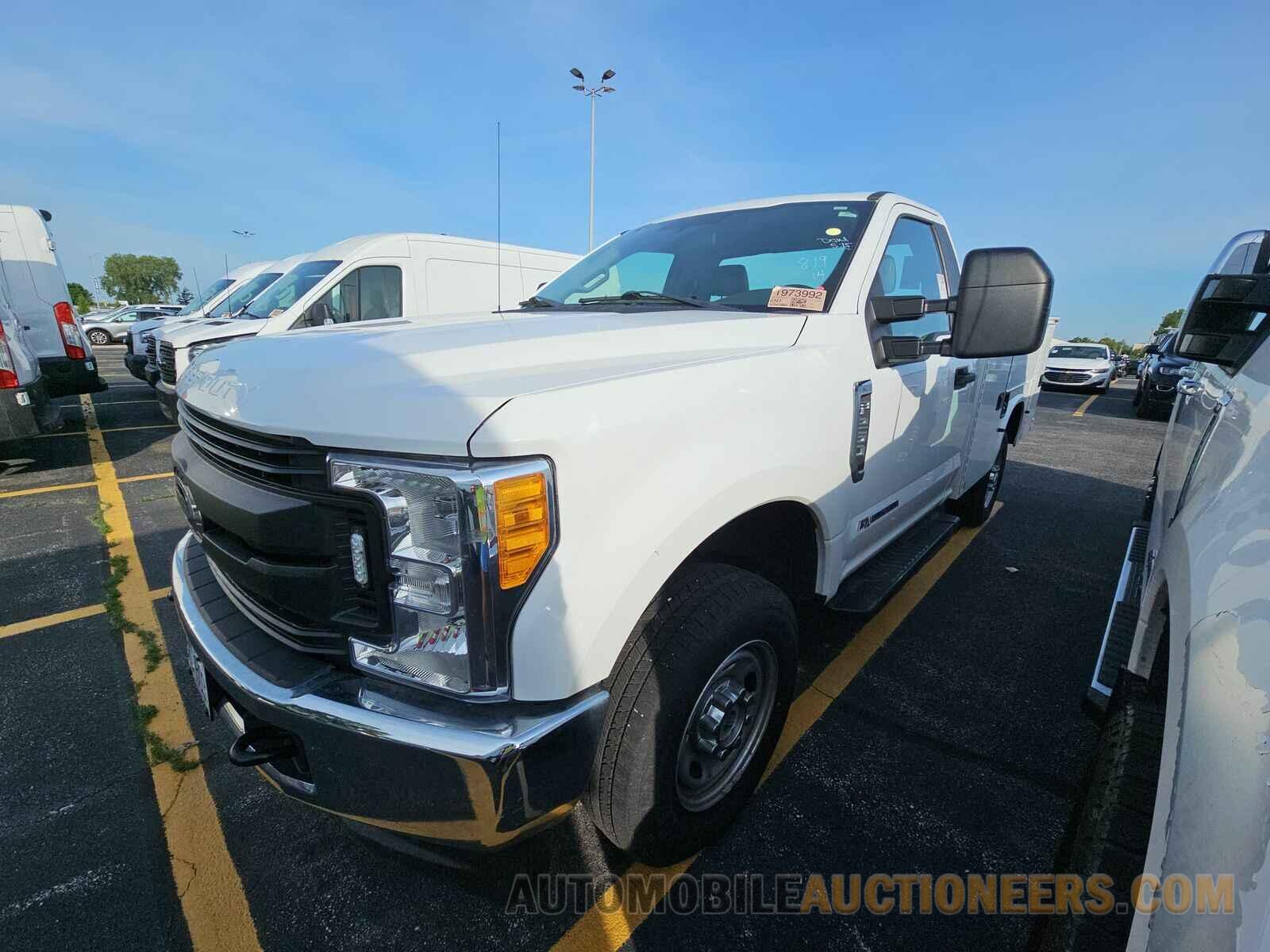 1FDBF2BT3HEF00819 Ford Super Duty F-250 2017