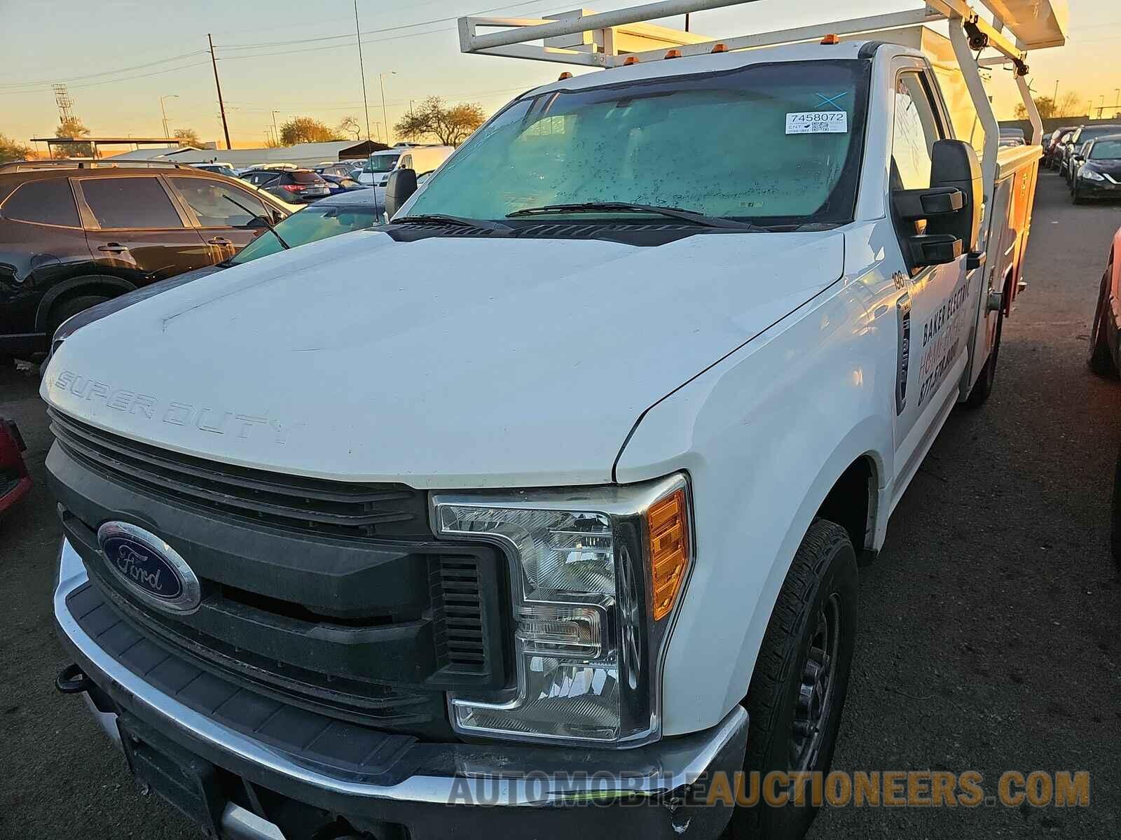 1FDBF3E65HEE33846 Ford Super Duty 2017