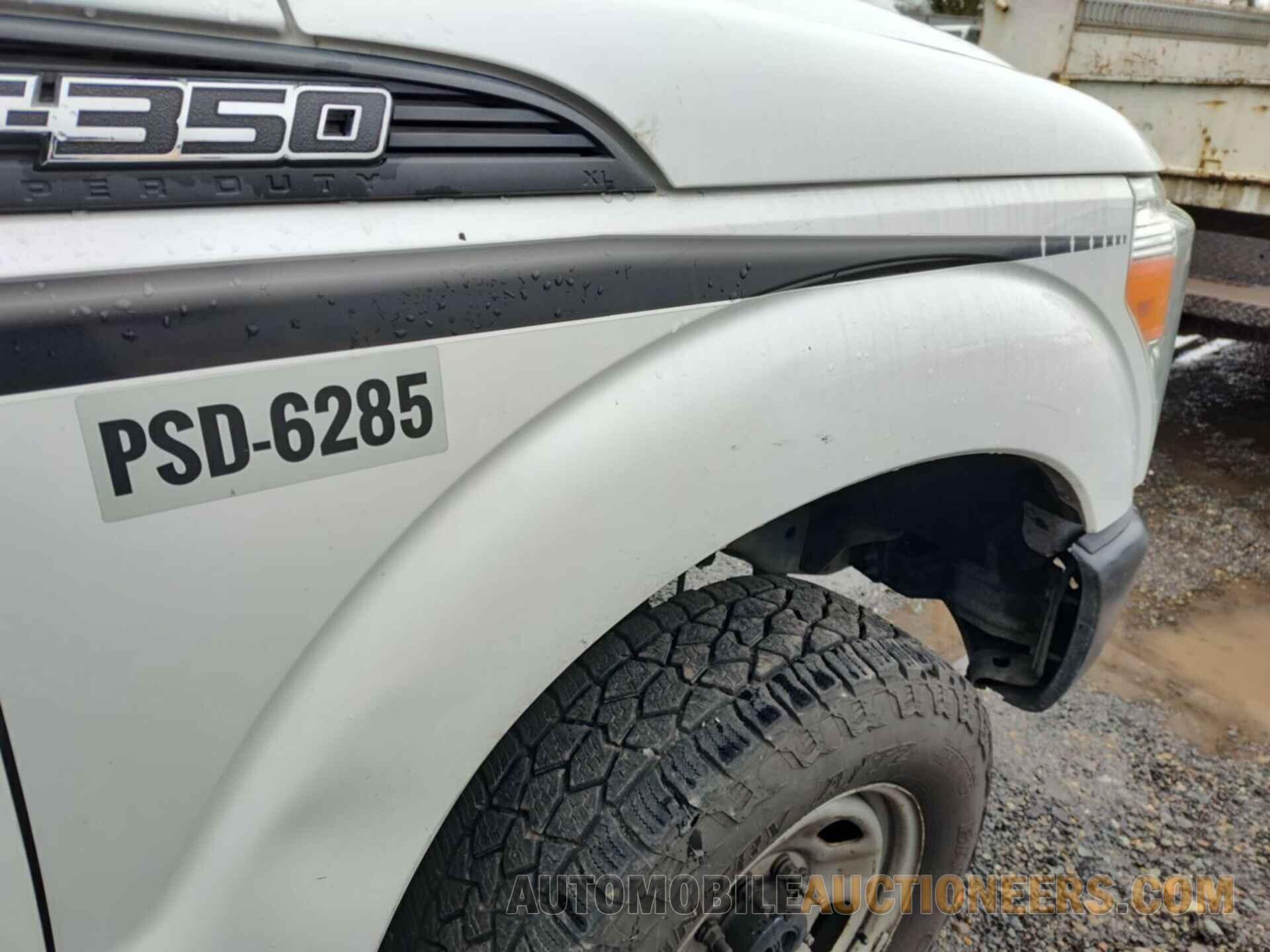 1FDBF3F61DEA76285 FORD F350 2013