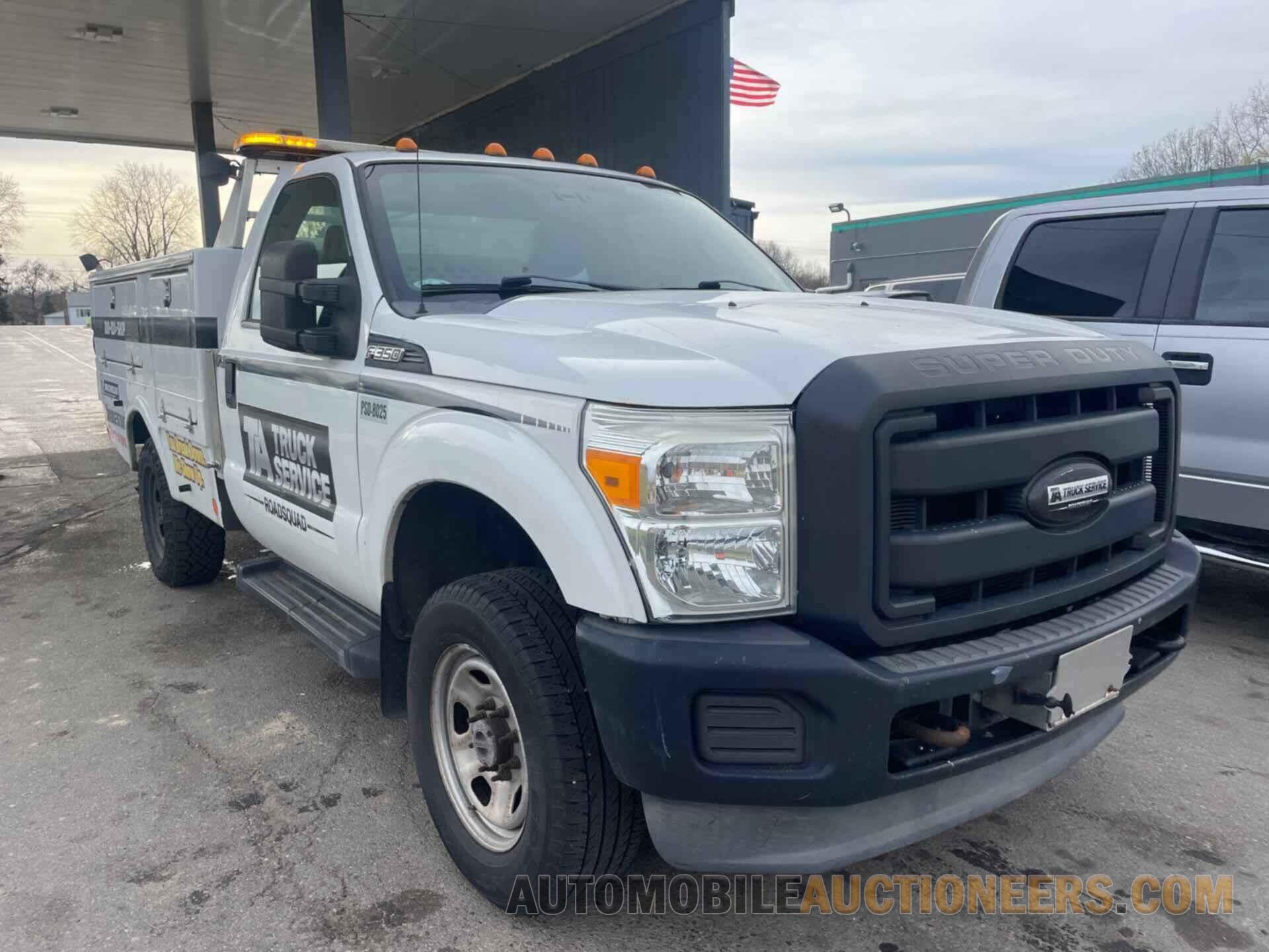 1FDBF3F63DEB78025 FORD F-350 CHASSIS 2013