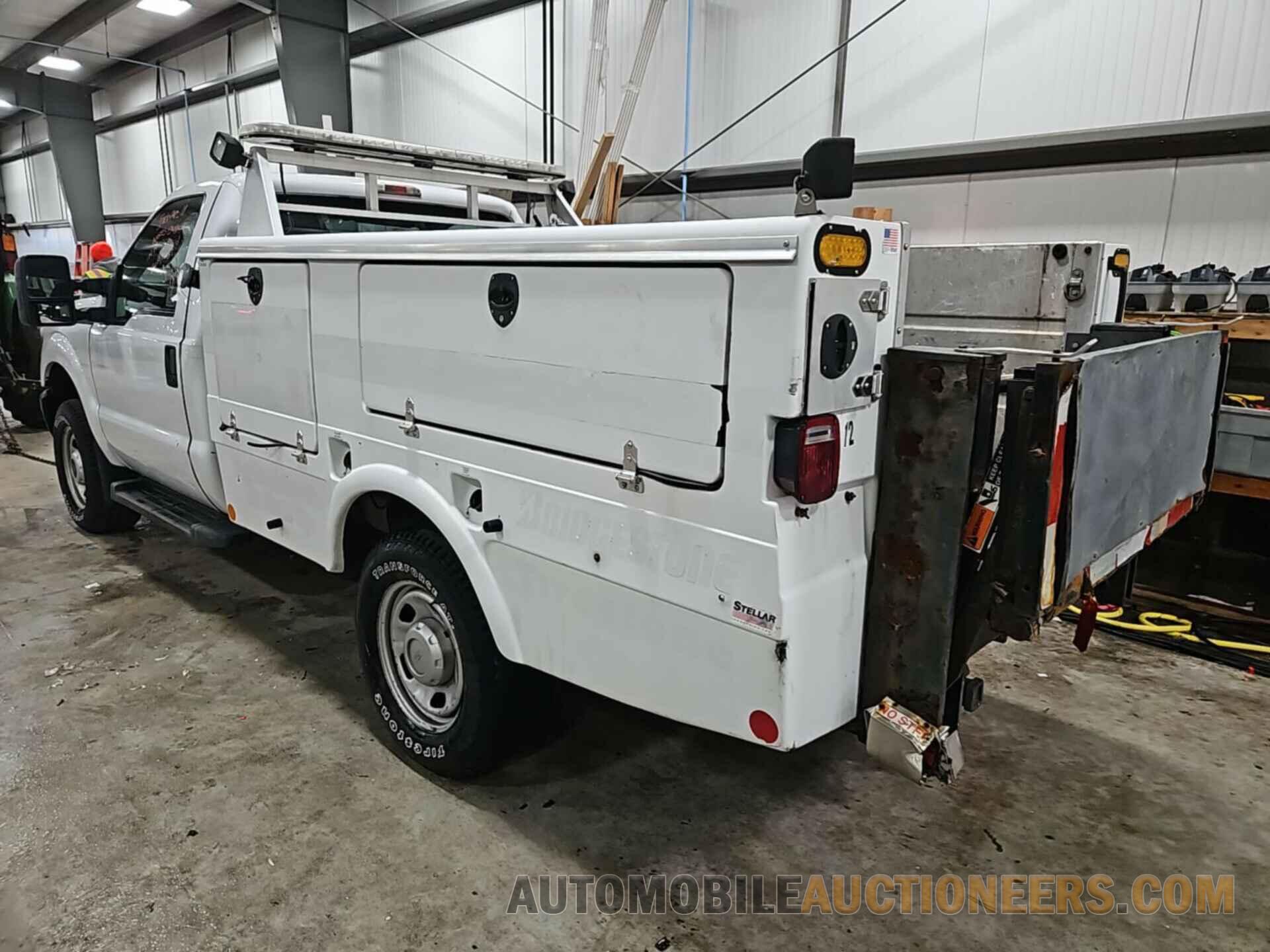 1FDBF3F6XCEB44825 FORD F-350 CHASSIS 2012