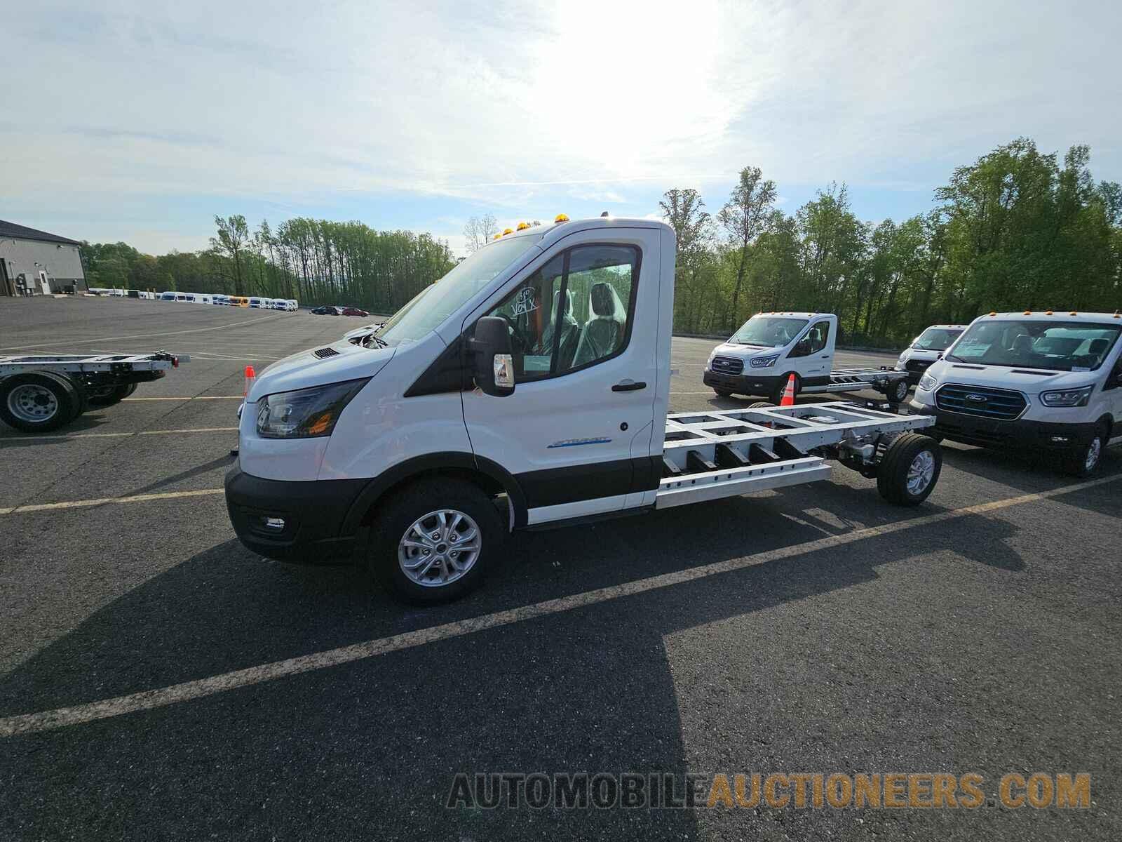 1FDBW5ZK0RKA44926 Ford E-Trans 2024