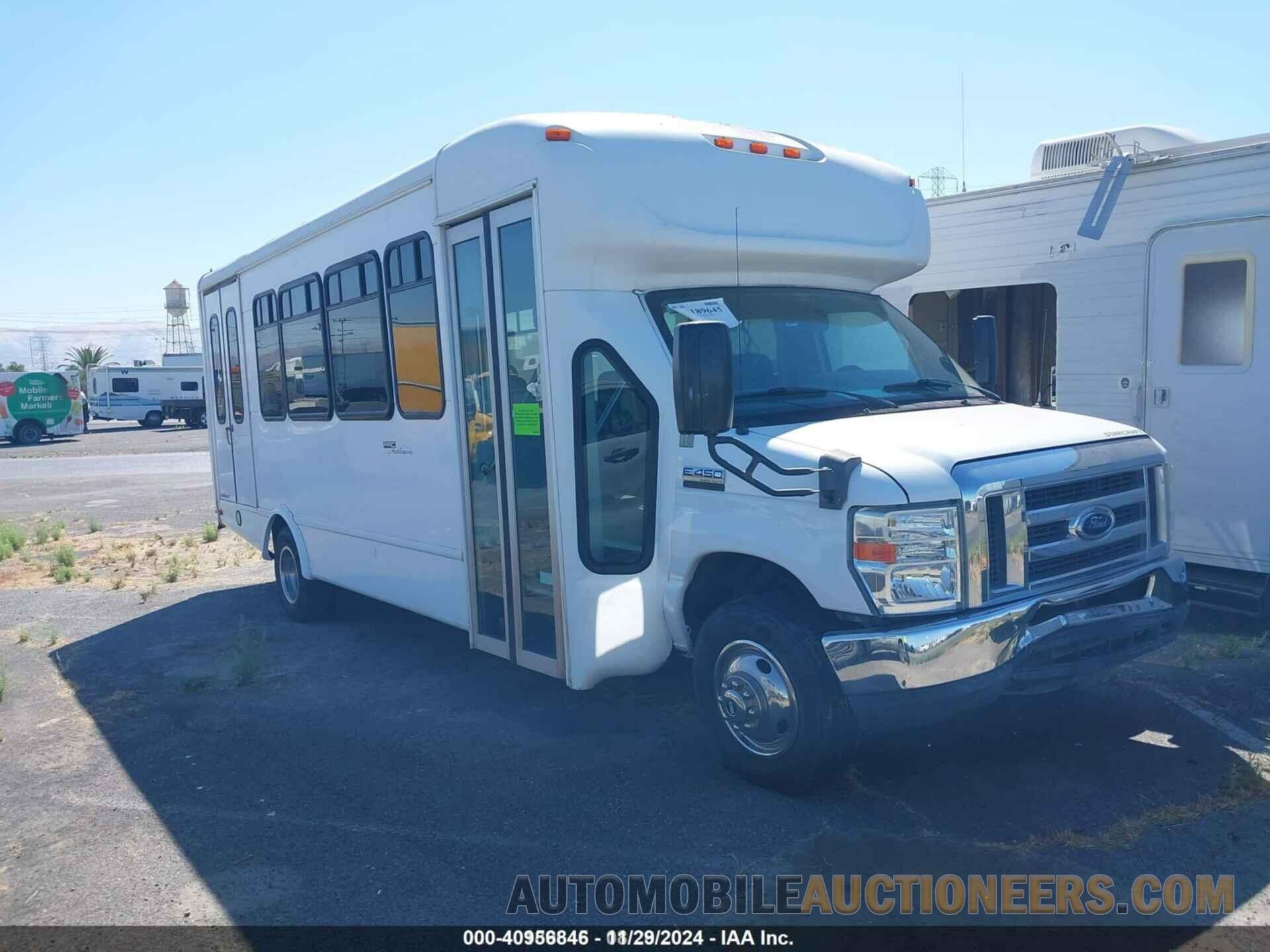 1FDFE4FS2DDA03102 FORD E-450 CUTAWAY 2013