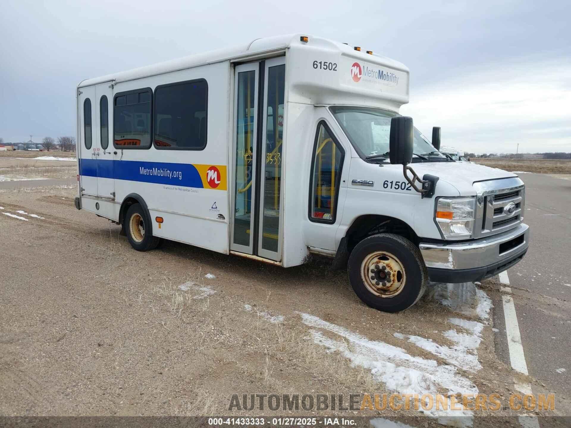 1FDFE4FS3HDC36489 FORD E-450 CUTAWAY 2017