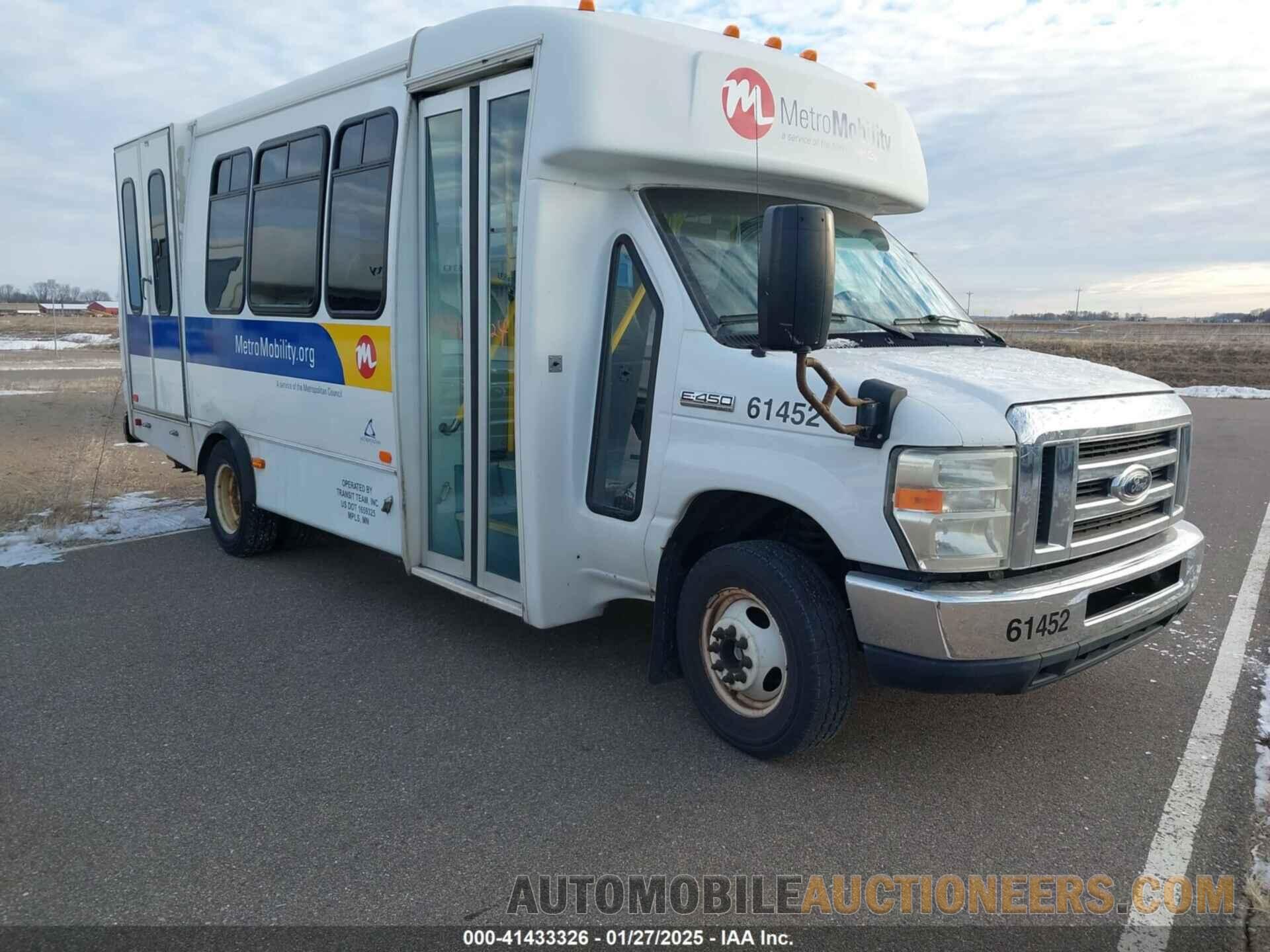 1FDFE4FSXGDC45303 FORD E-450 CUTAWAY 2016