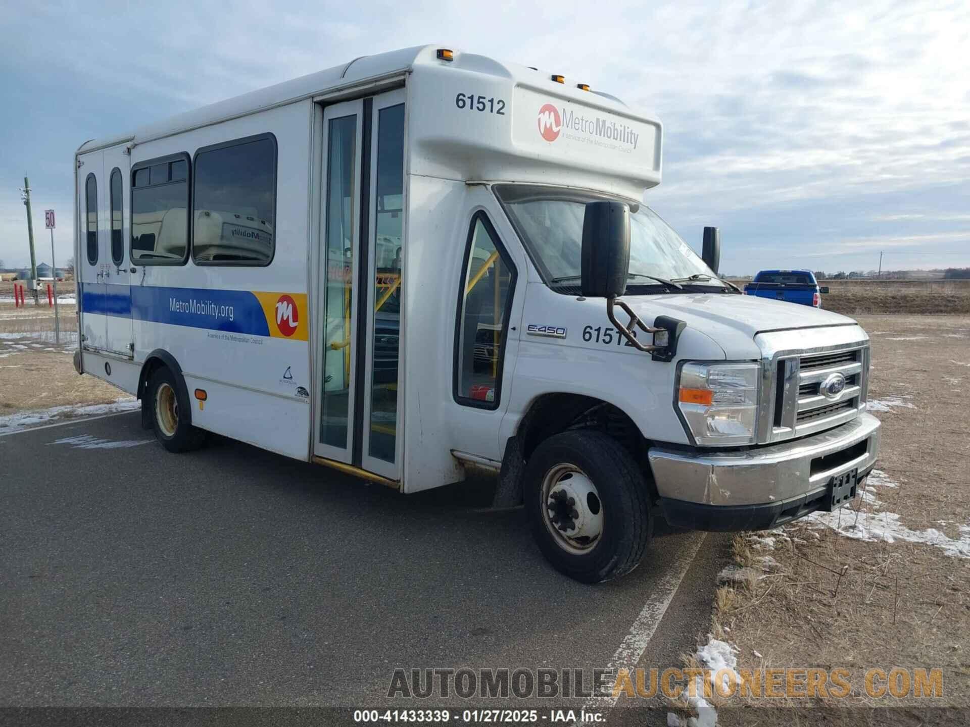 1FDFE4FSXHDC35386 FORD E-450 CUTAWAY 2017