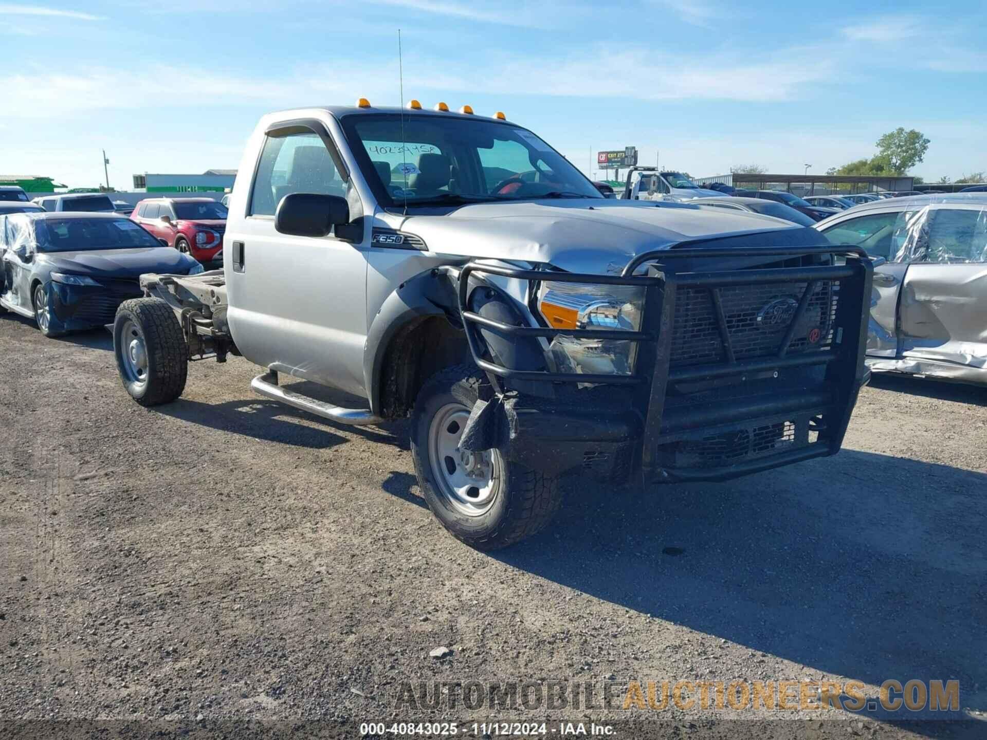 1FDRF3F60CEB92249 FORD F-350 CHASSIS 2012