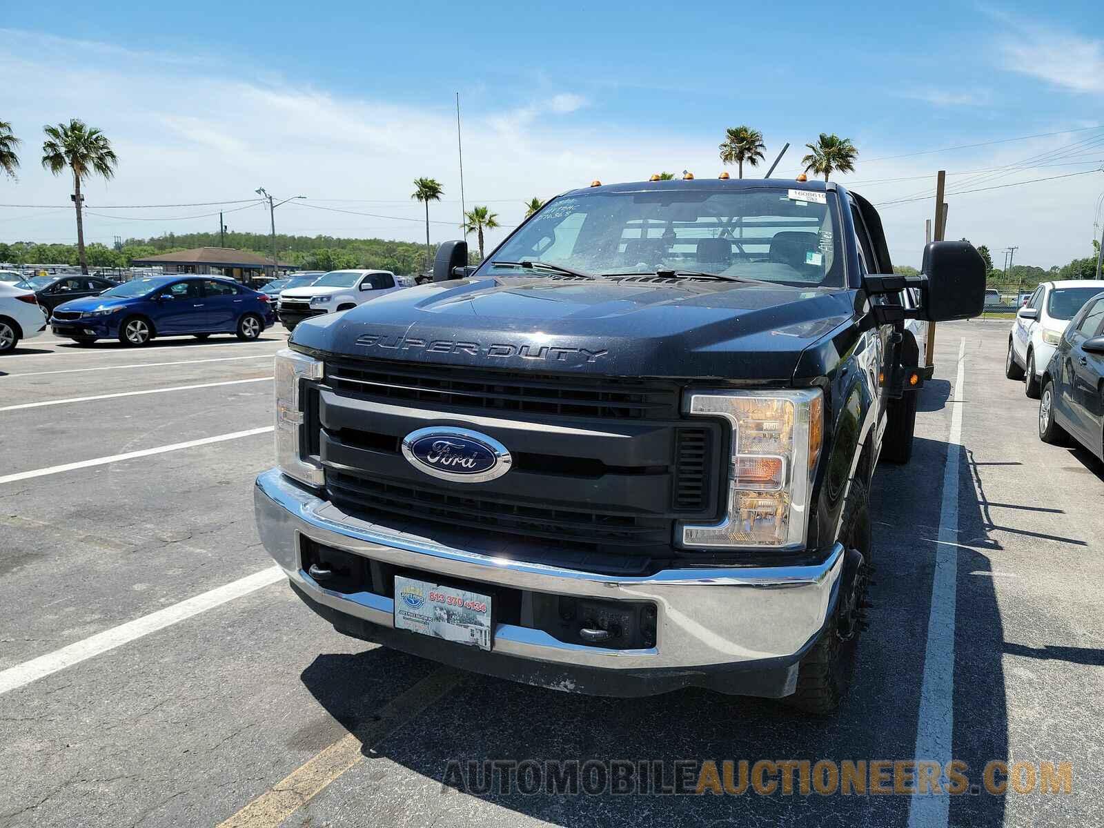 1FDRF3G60HED76368 Ford Super Duty 2017