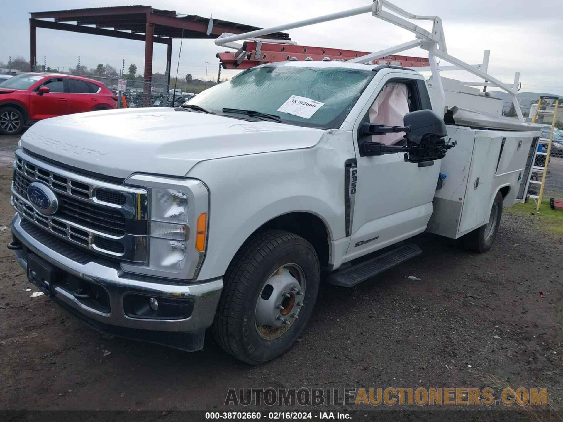 1FDRF3GTXPED52535 FORD F-350 CHASSIS 2023