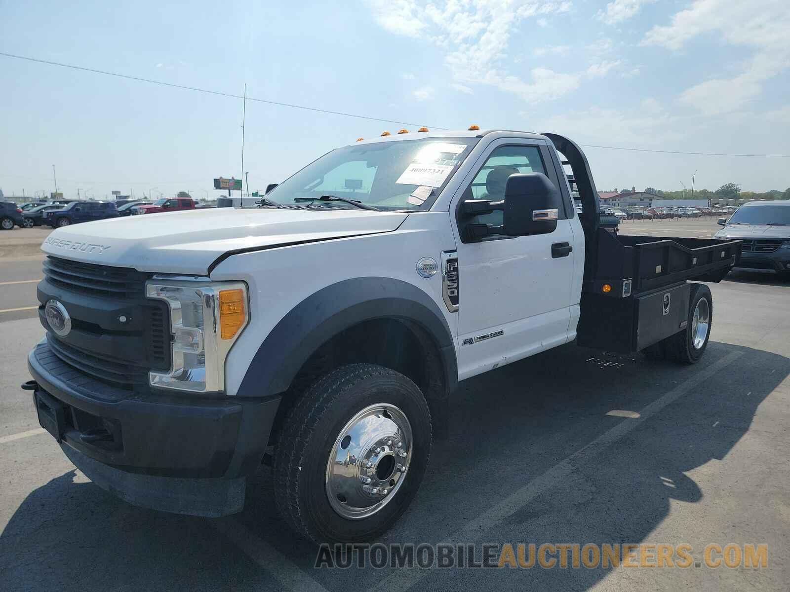 1FDUF5HT3HEC38088 Ford Super Duty F-550 2017