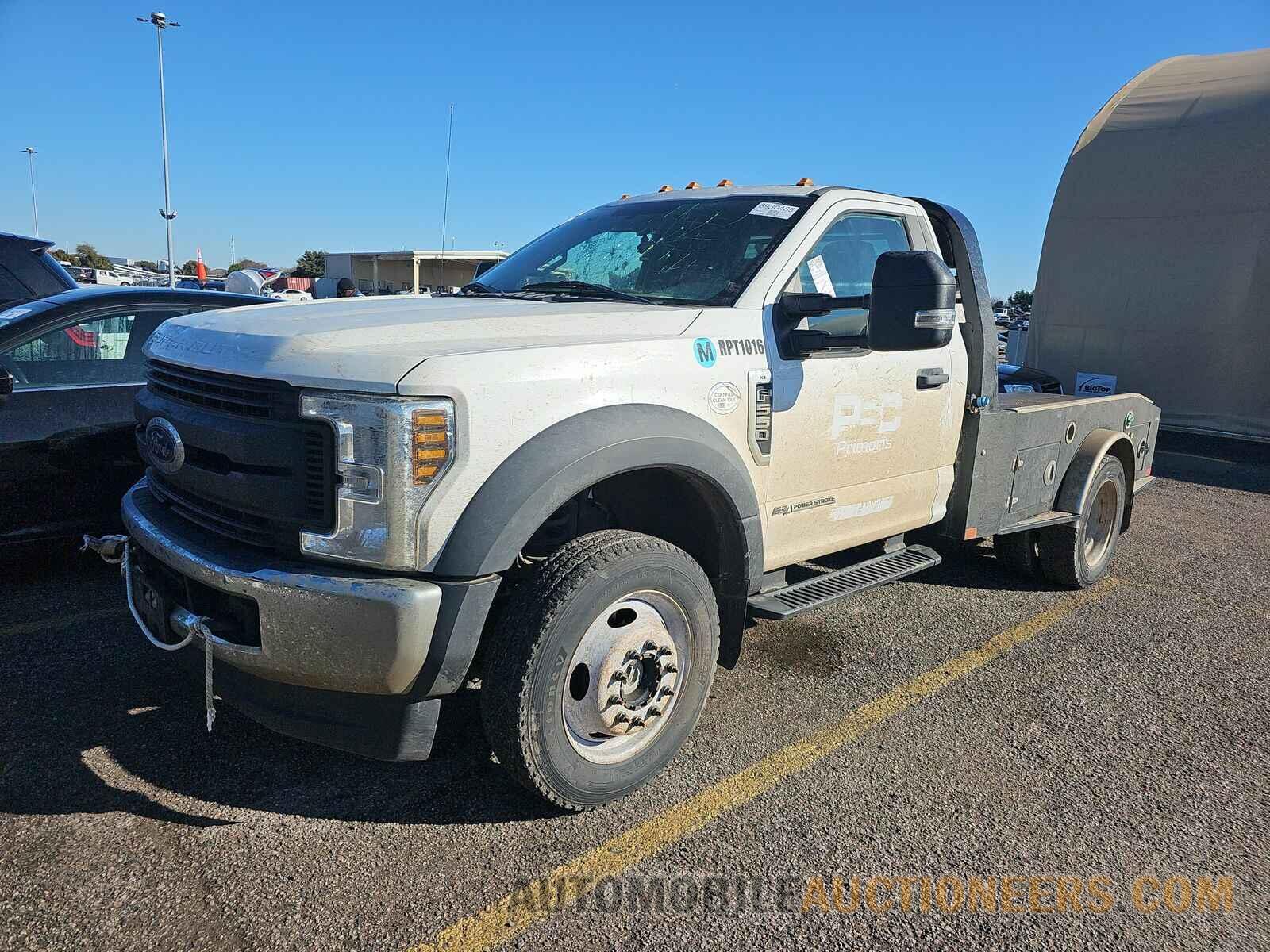 1FDUF5HT4KEC10551 Ford Super Duty F-550 2019