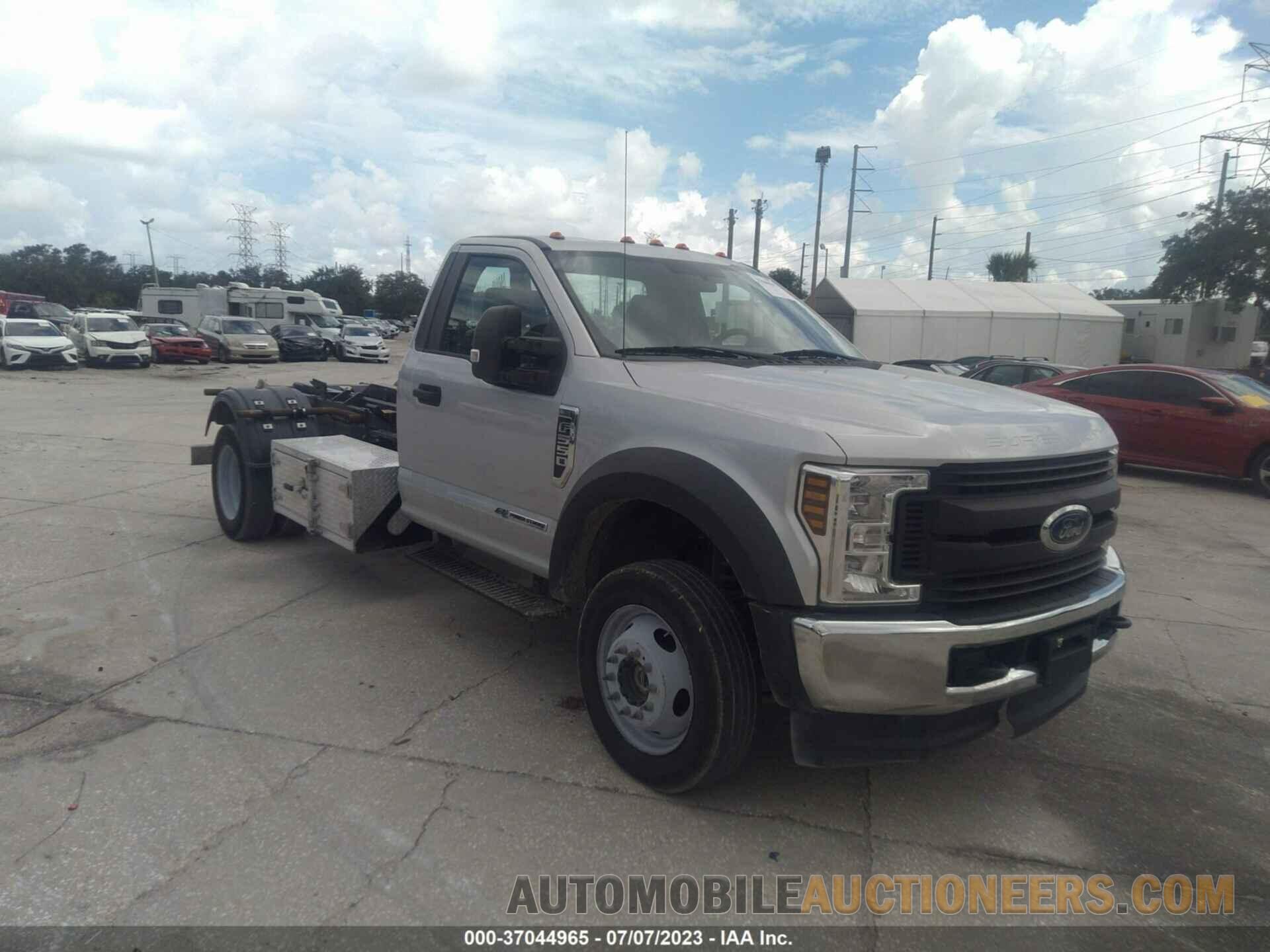 1FDUF5HT9KDA01506 FORD SUPER DUTY F-550 DRW 2019