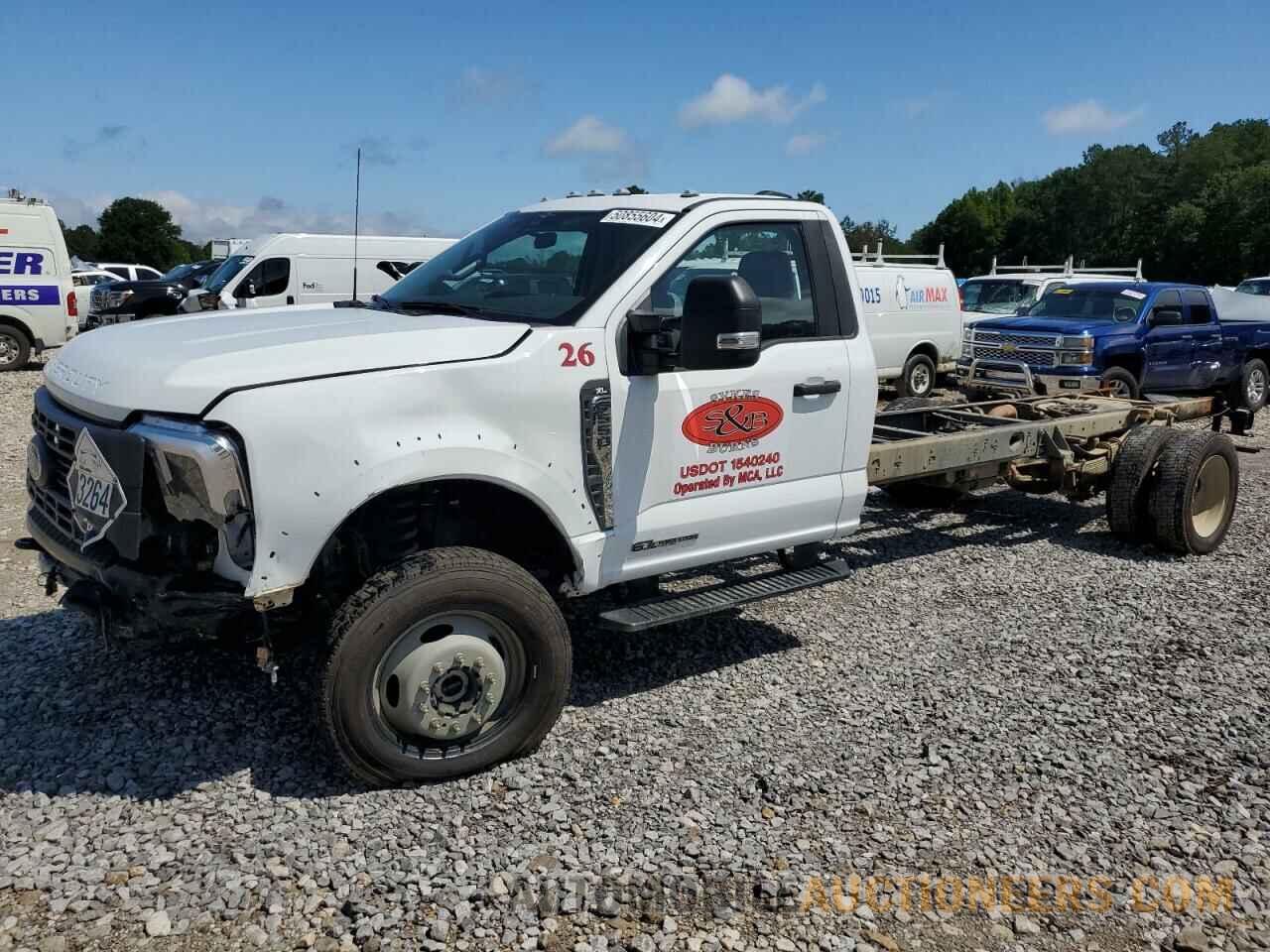 1FDUF5HTXPEC58840 FORD F550 2023