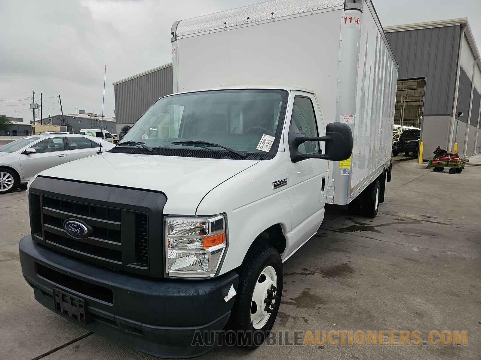 1FDWE3FN6MDC03842 Ford E-350 C 2021