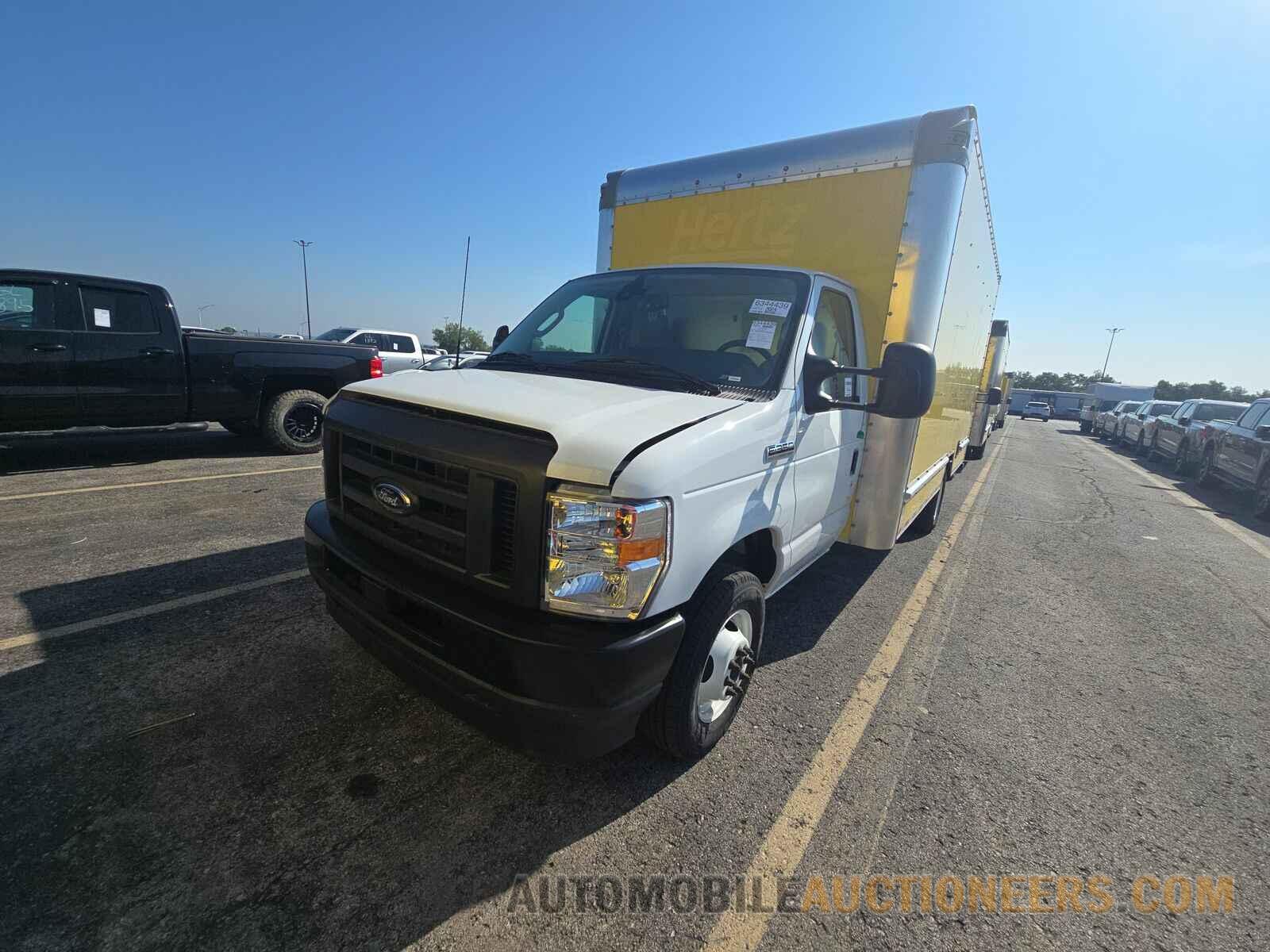 1FDWE3FNXRDD07600 Ford E-350 C 2024