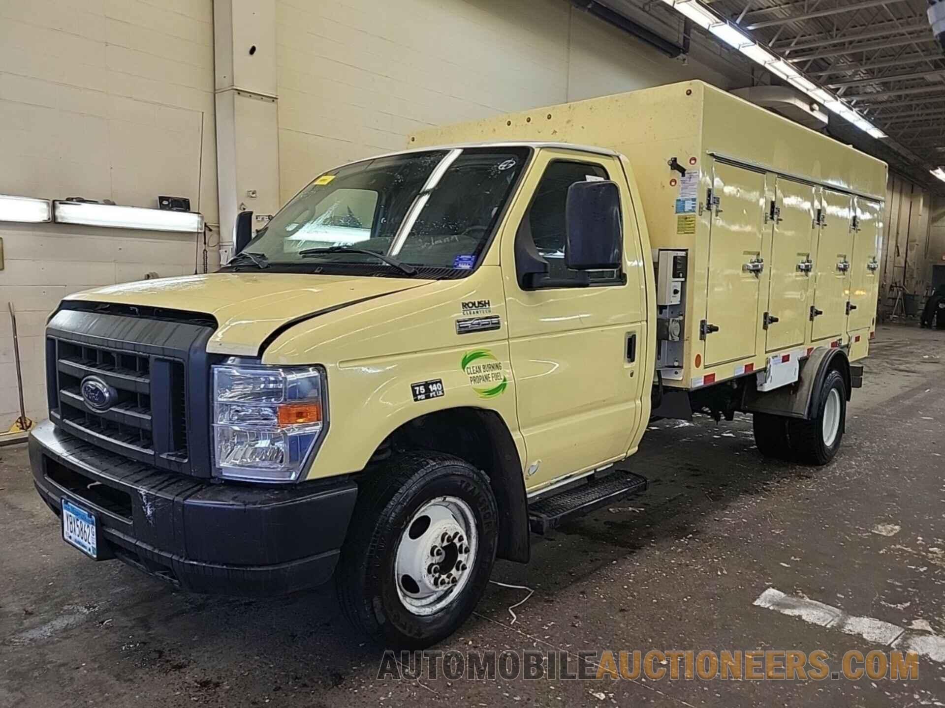 1FDXE4FS1KDC19315 FORD E-450 CUTAWAY 2019