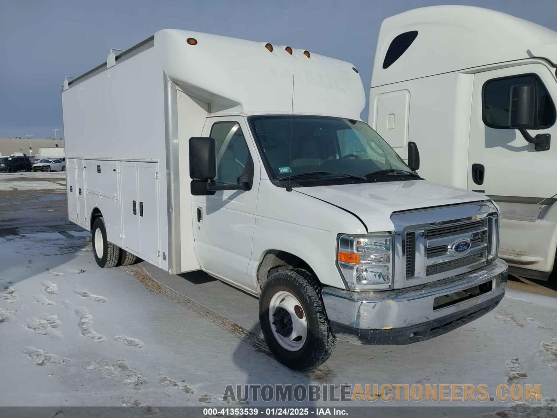 1FDXE4FS2FDA20084 FORD E-450 CUTAWAY 2015