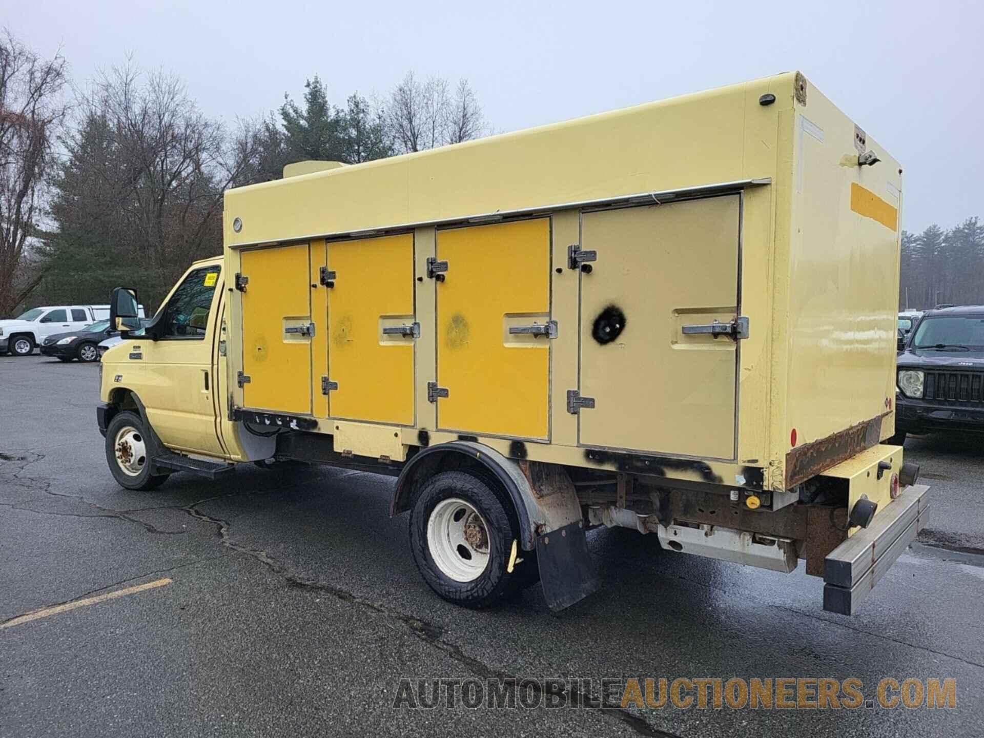 1FDXE4FS6KDC57705 FORD E-450 CUTAWAY 2019