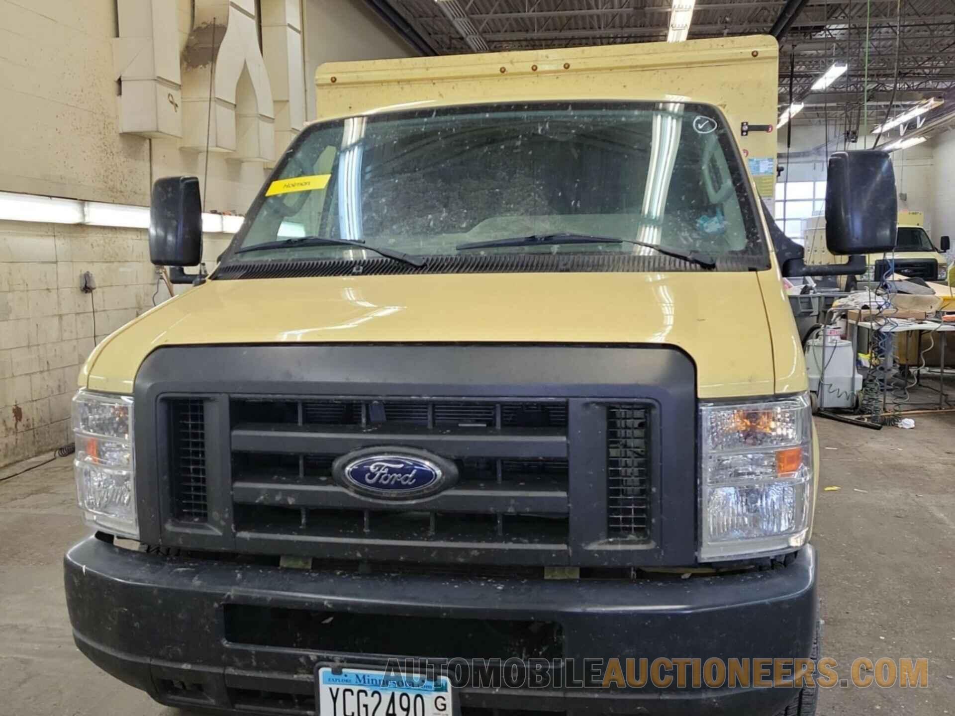 1FDXE4FS8KDC52277 FORD E-450 CUTAWAY 2019