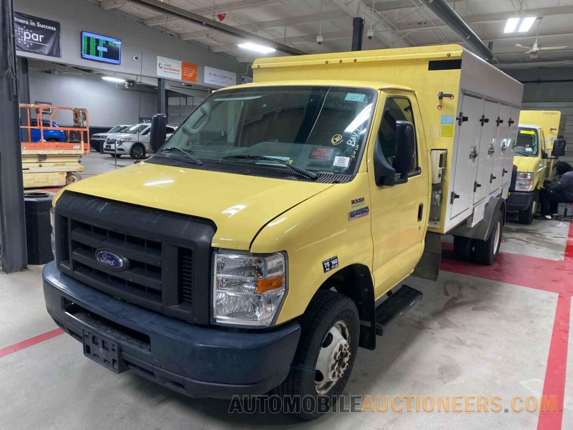 1FDXE4FS8KDC53719 FORD E-450 CUTAWAY 2019