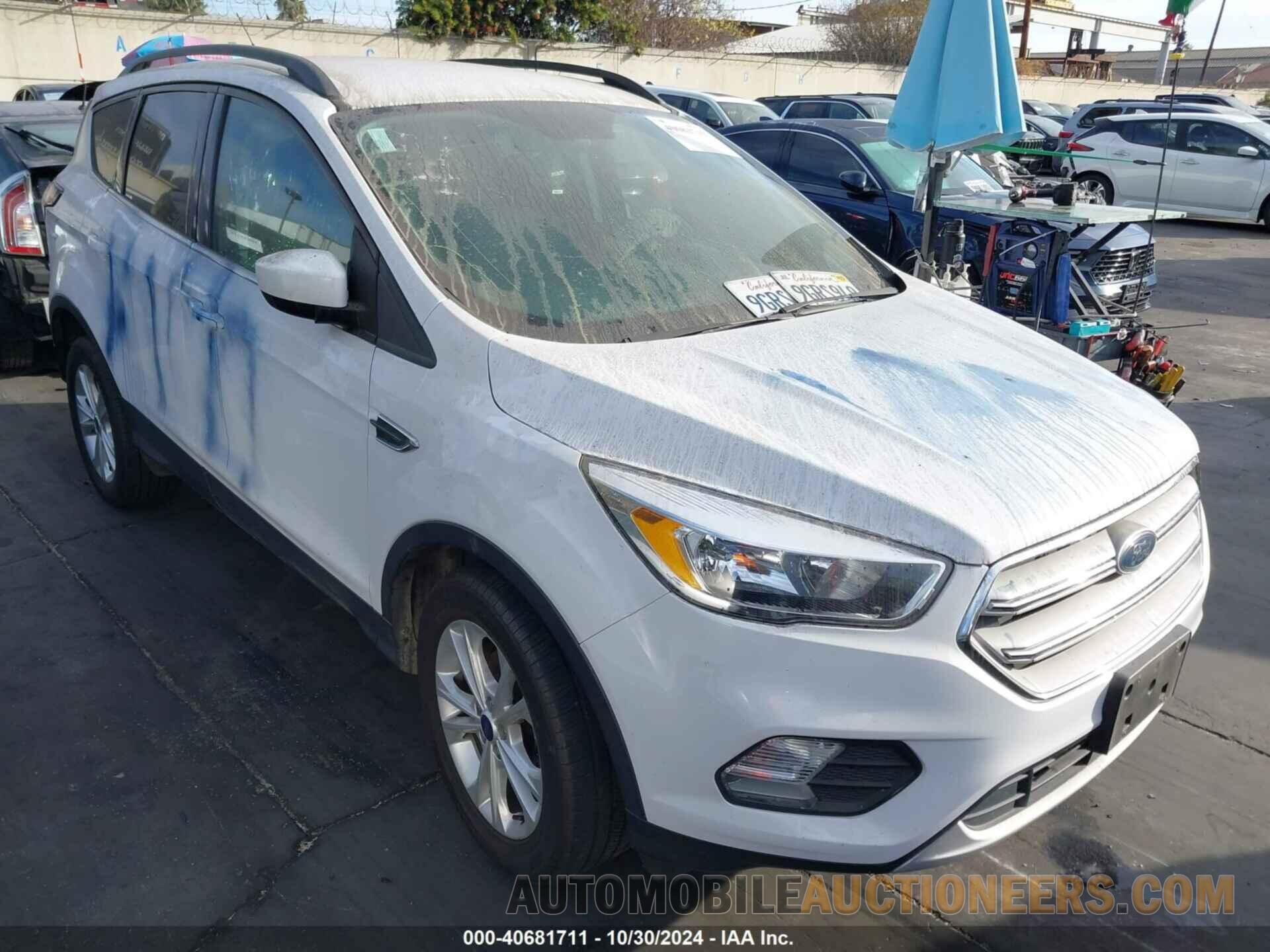 1FM3U0GDXJUC90456 FORD ESCAPE SE 2018